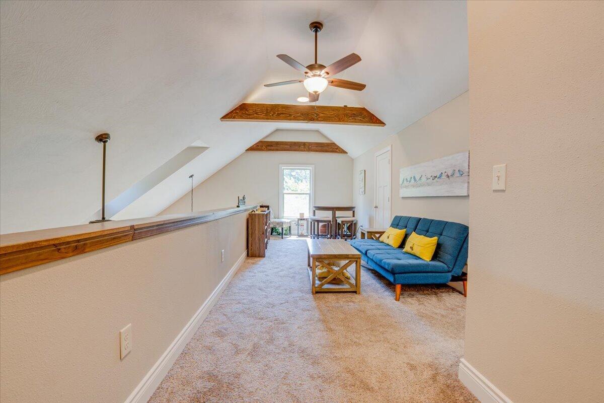1069 Peace In Valley Road Property Photo 32