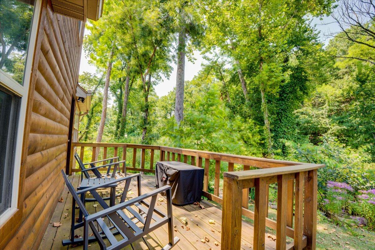 1069 Peace In Valley Road Property Photo 41