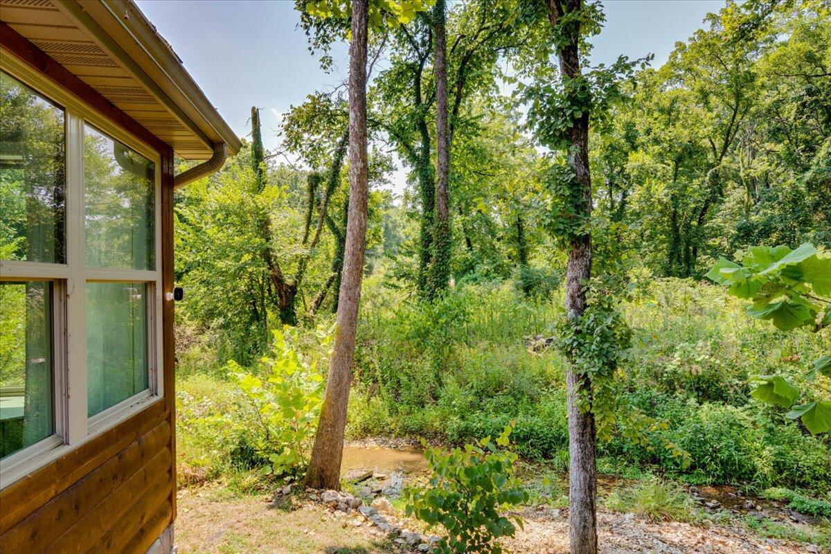 1069 Peace In Valley Road Property Photo 44
