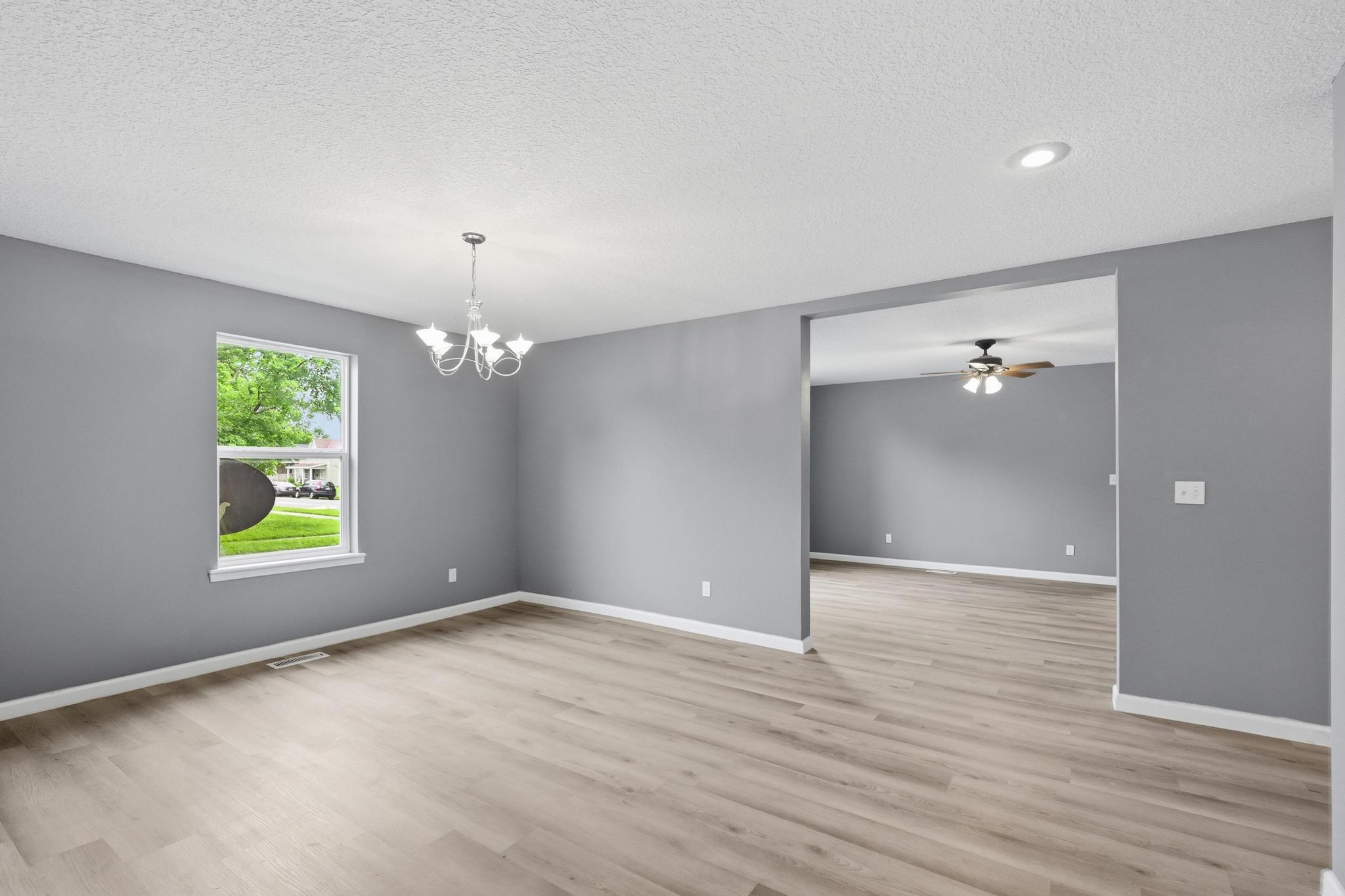 2131 South Harlem Avenue Property Photo 14