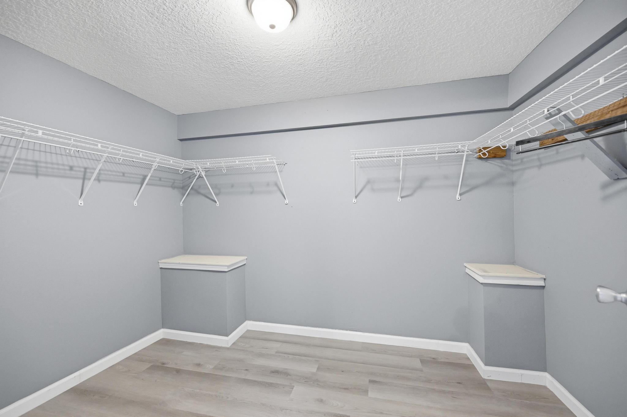 2131 South Harlem Avenue Property Photo 17