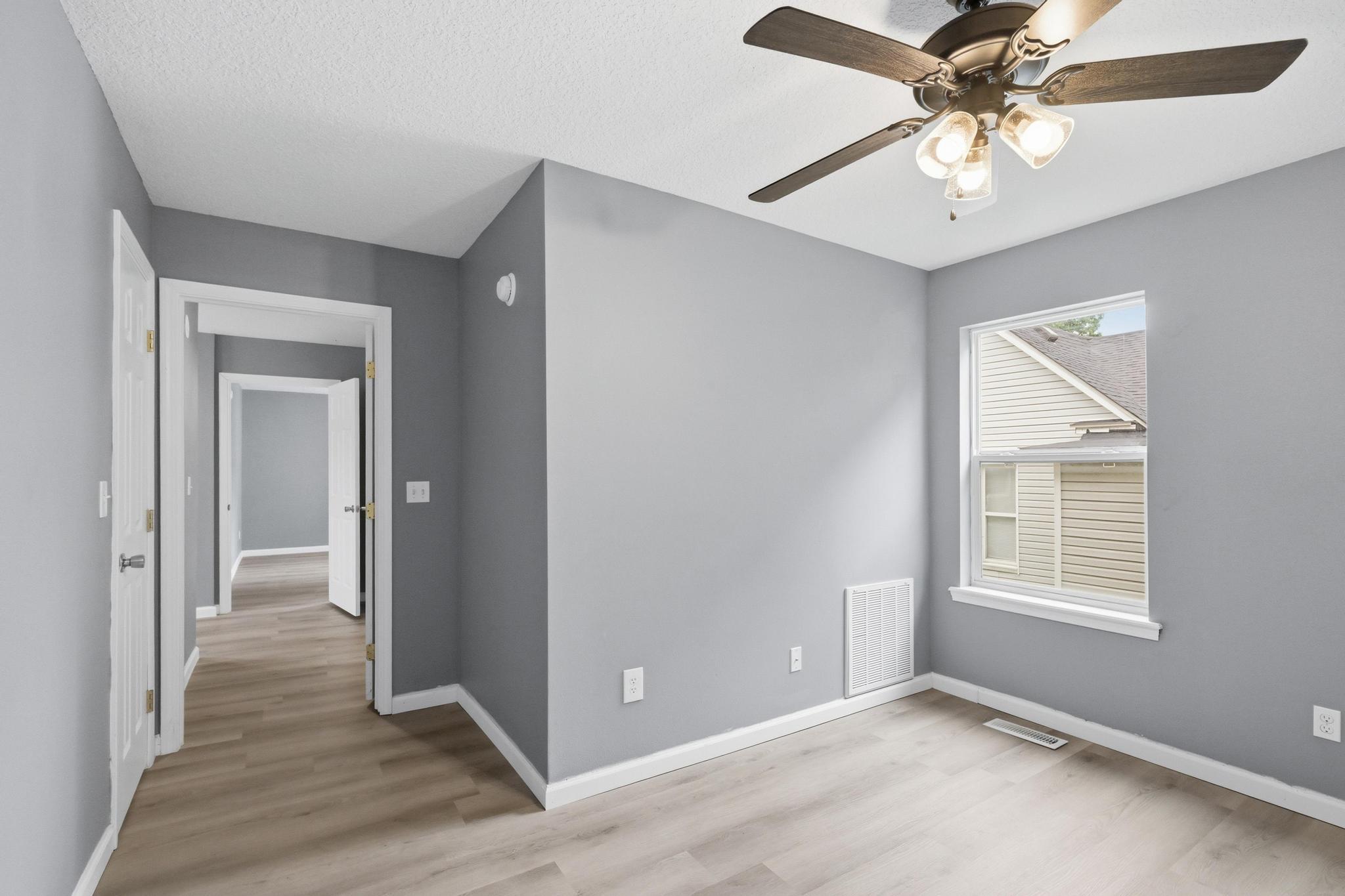 2131 South Harlem Avenue Property Photo 20