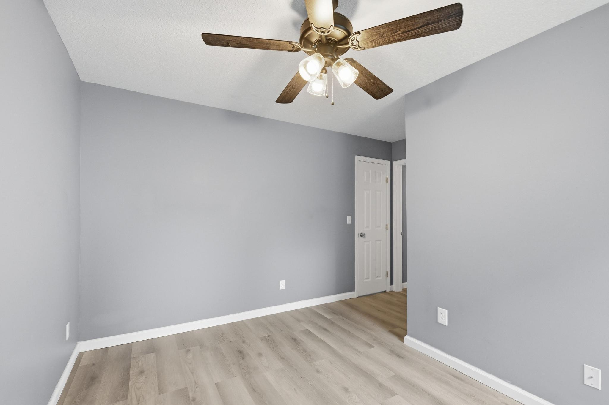2131 South Harlem Avenue Property Photo 21