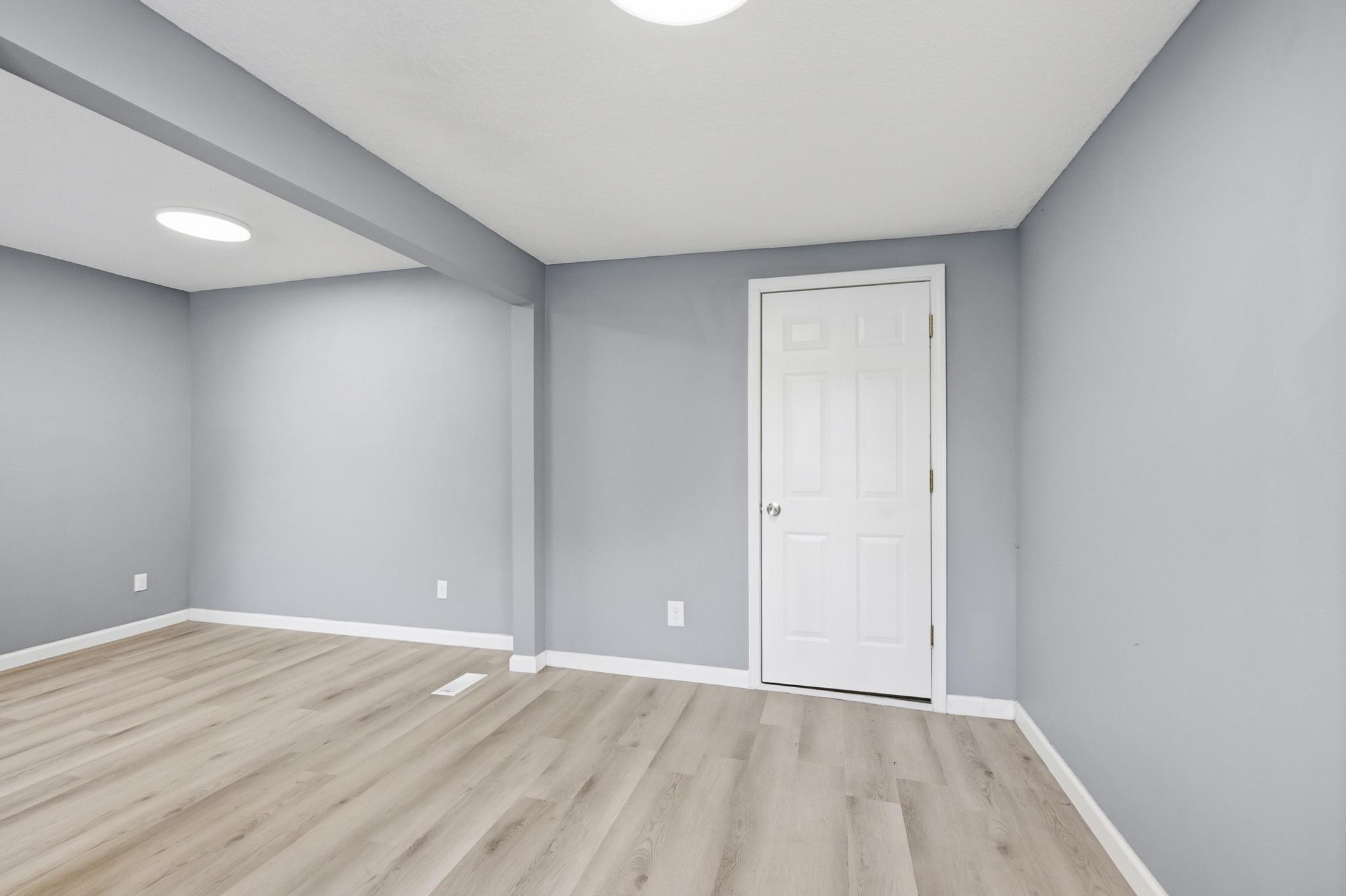 2131 South Harlem Avenue Property Photo 33
