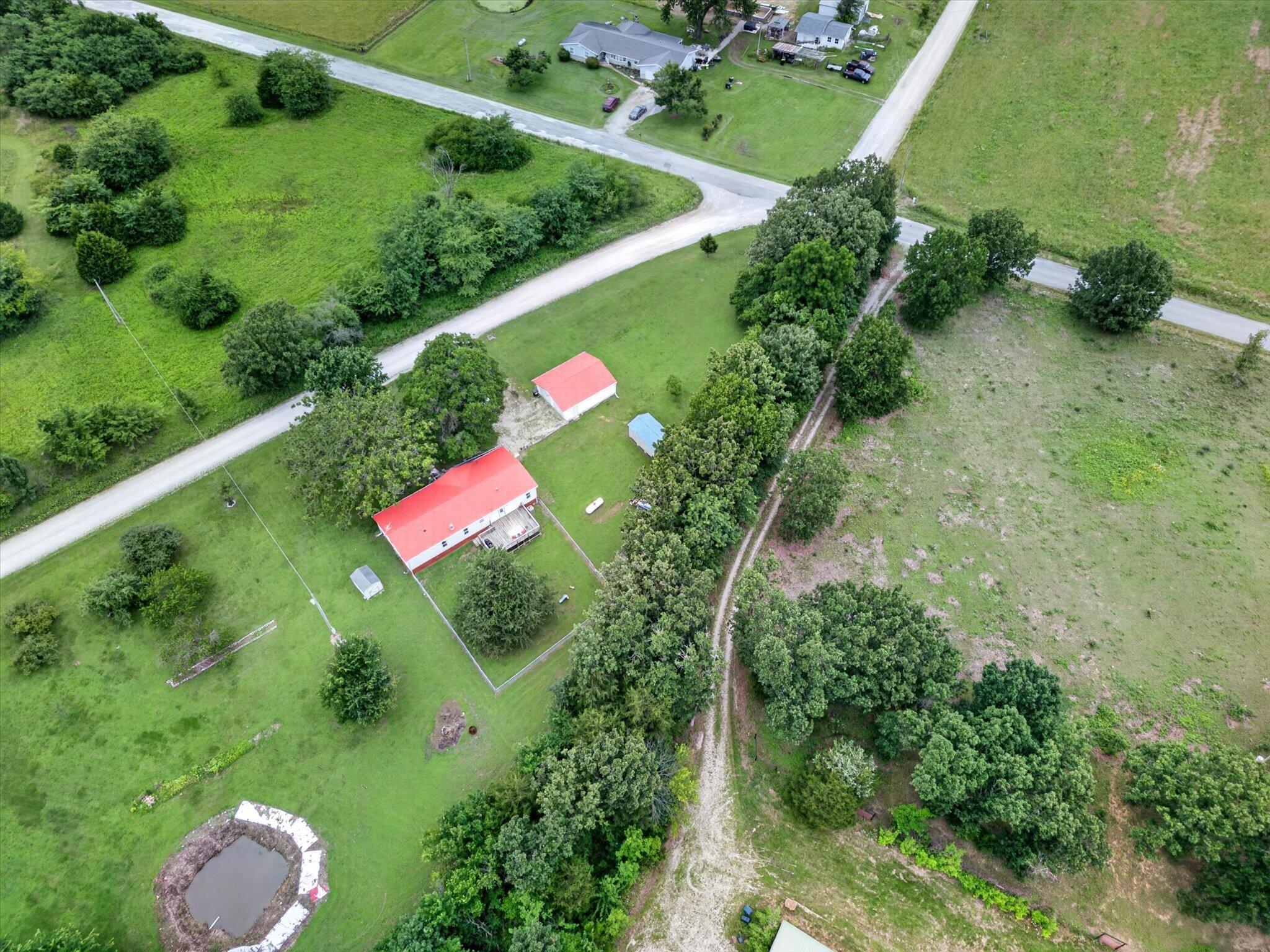 316 Potters Road Property Photo 5