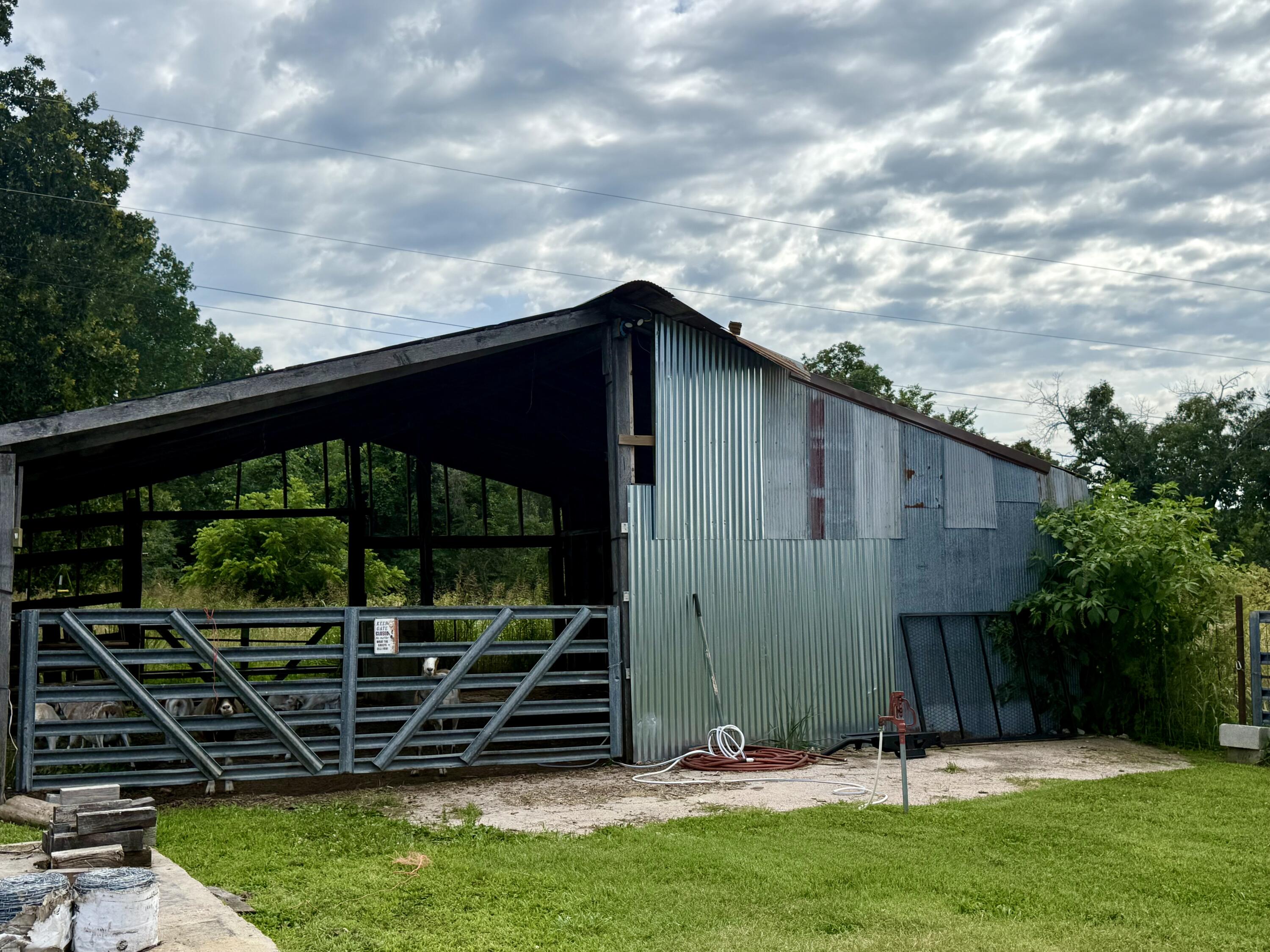 2463 State Highway Dd Property Photo 11