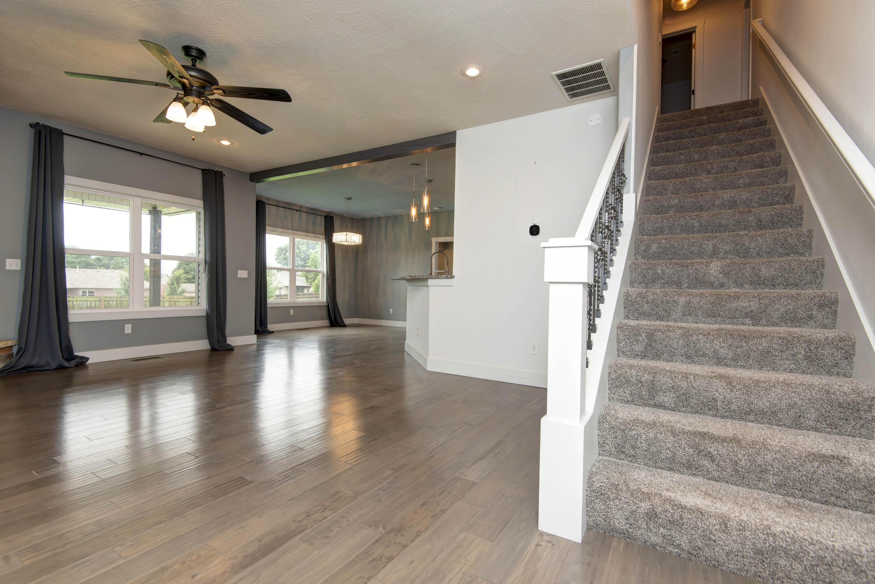 5662 East Gatehouse Drive Property Photo 5