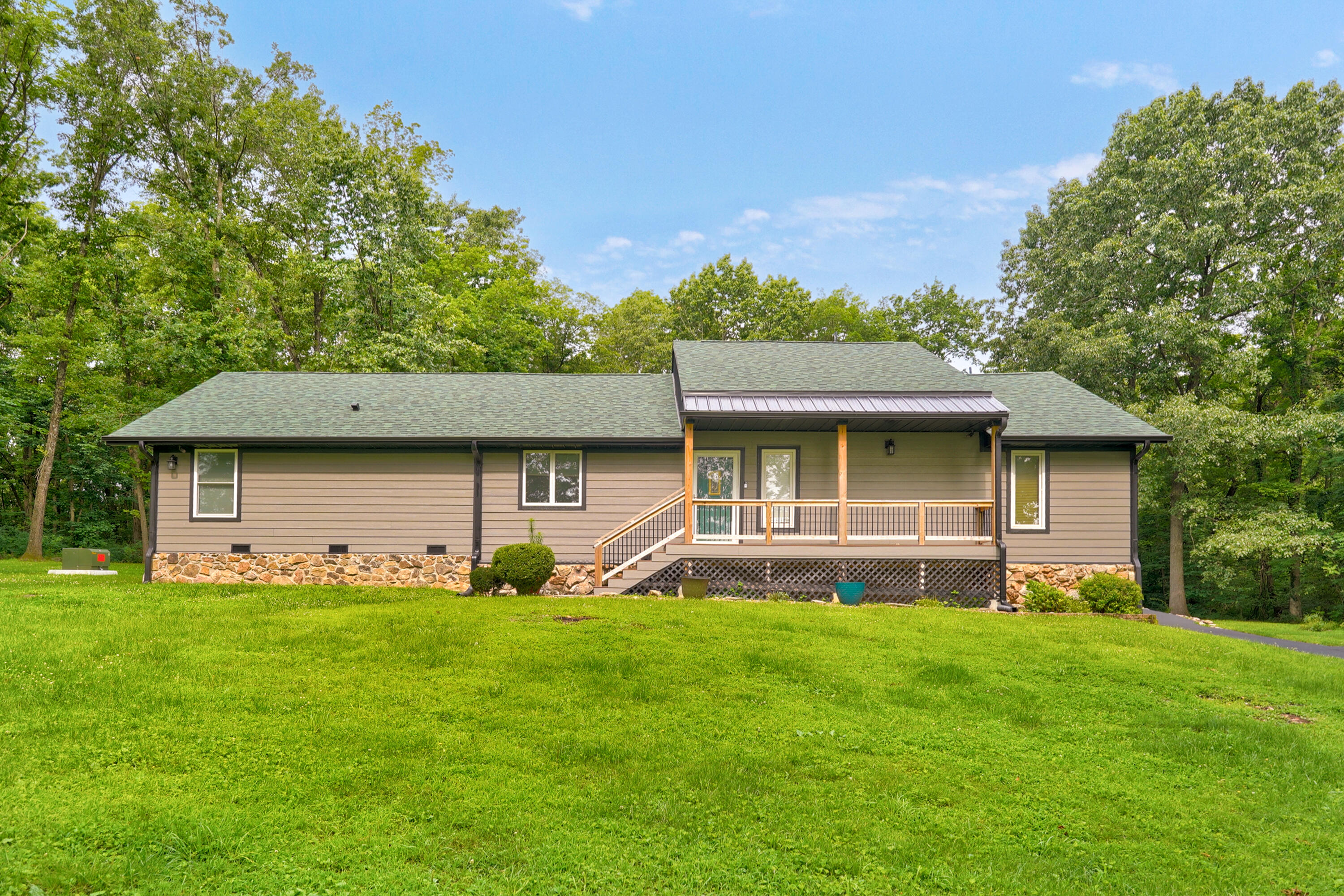 5725 South Farm Rd 131 Property Photo 3