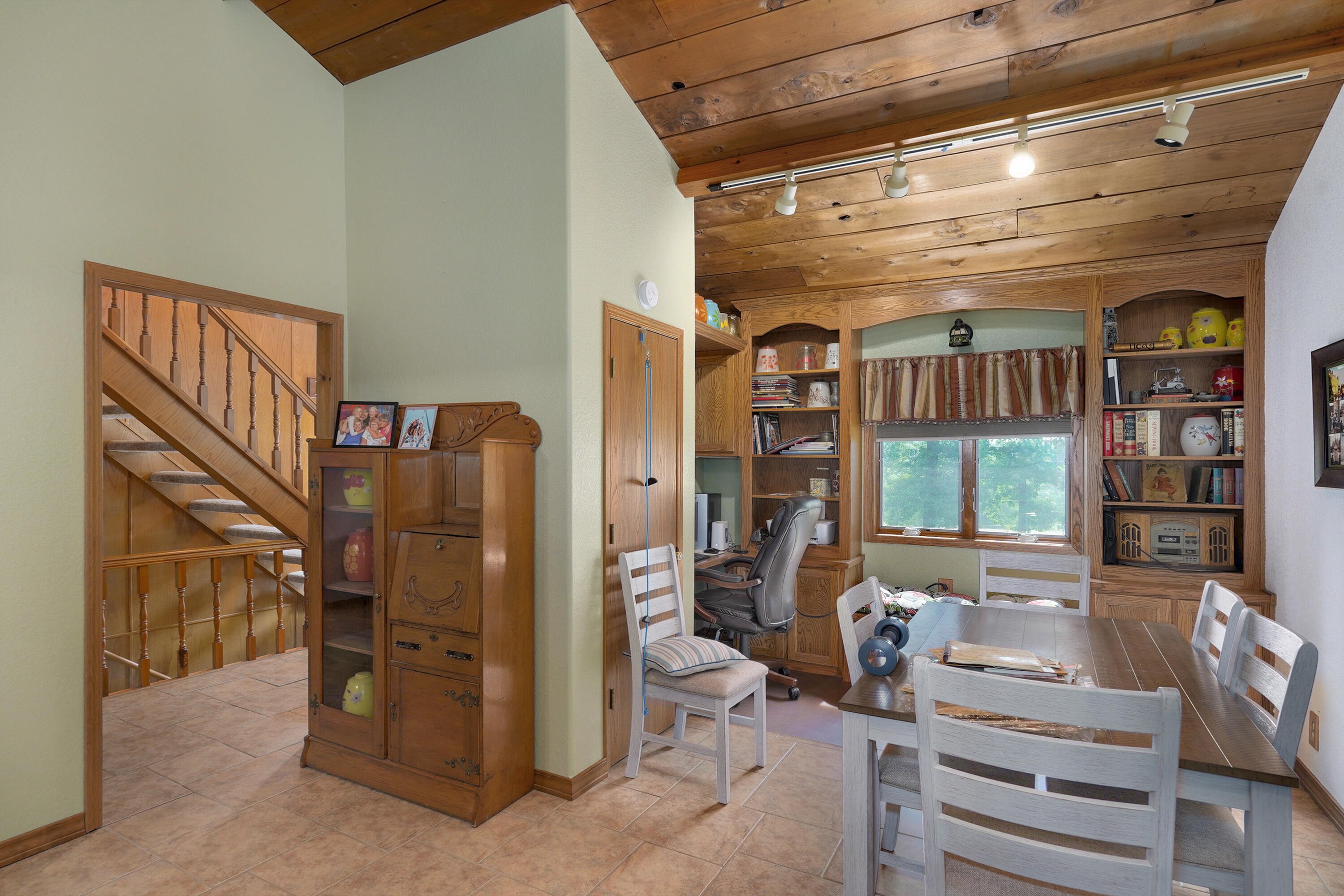 5725 South Farm Rd 131 Property Photo 31