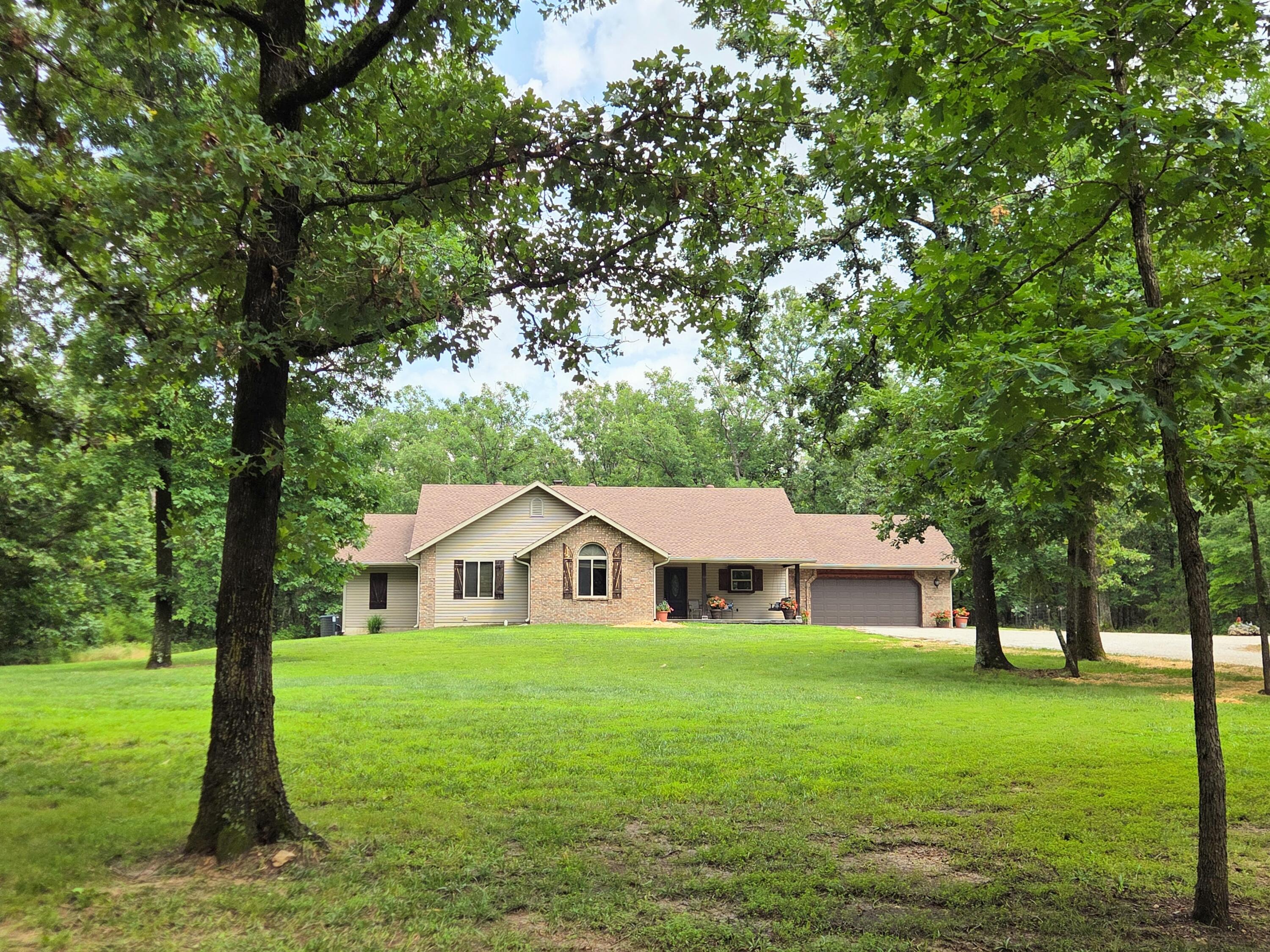 1346 Golf Course Road Property Photo 3