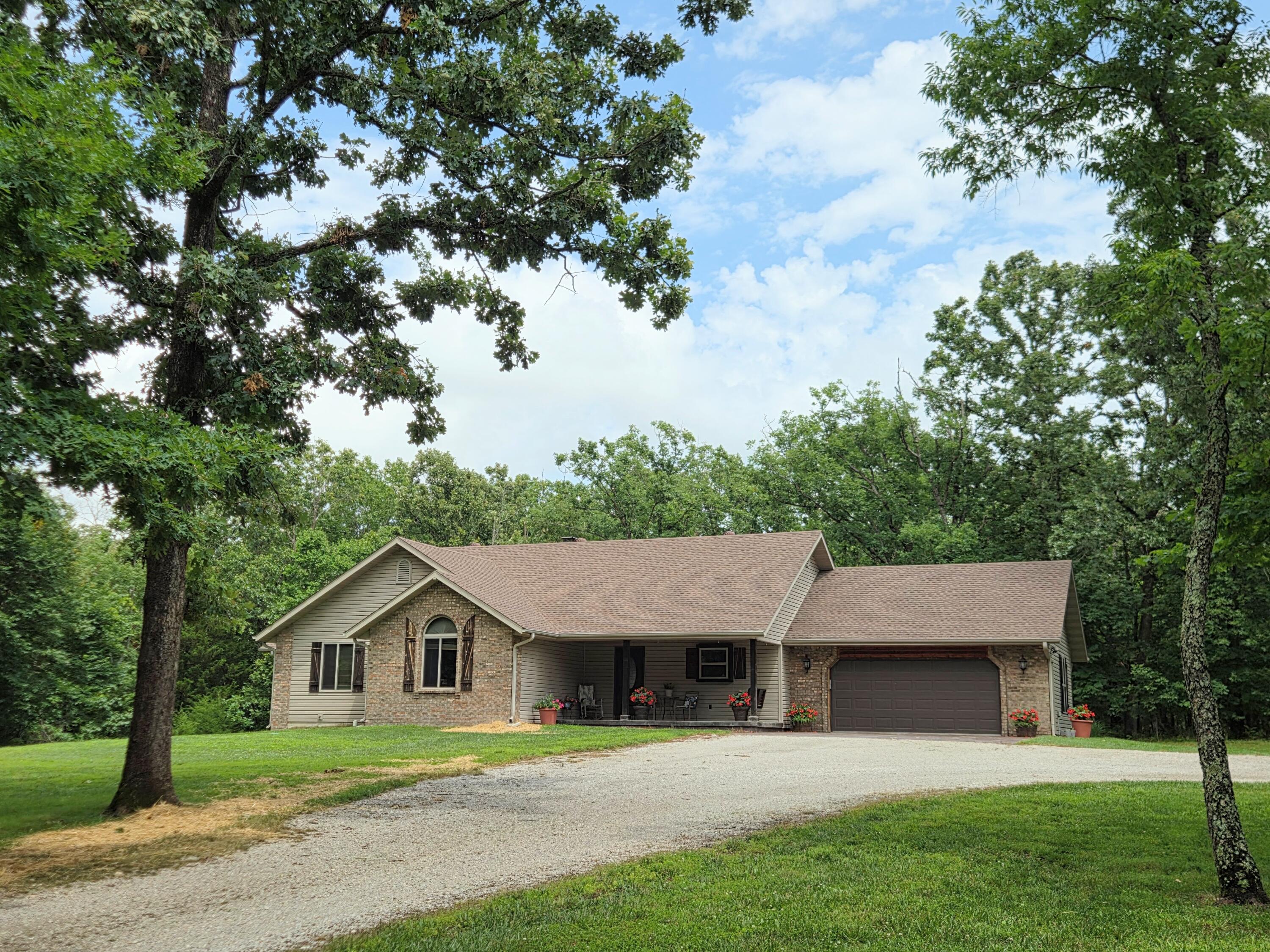 1346 Golf Course Road Property Photo 4