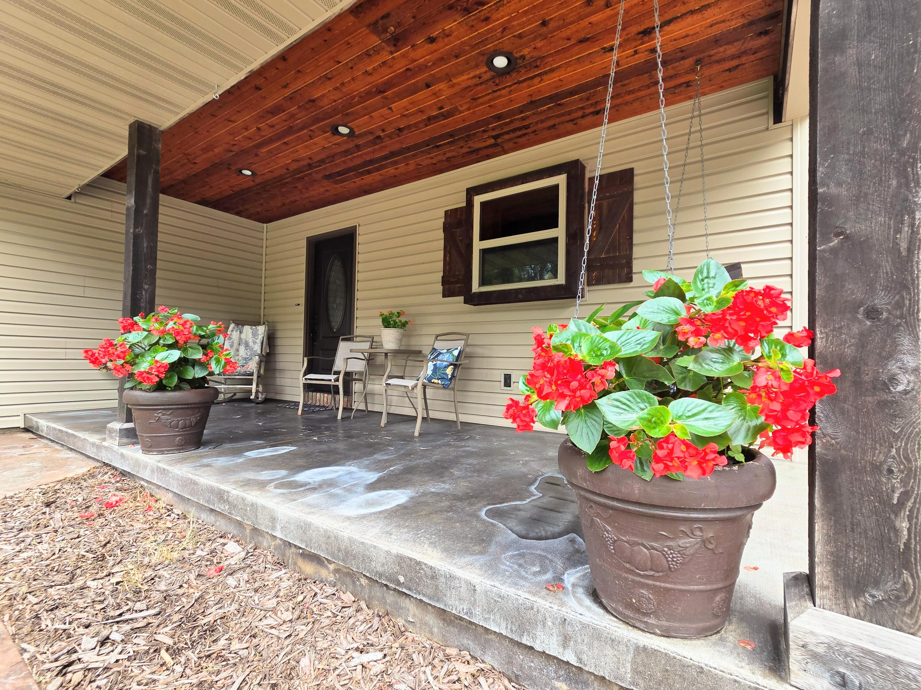 1346 Golf Course Road Property Photo 13