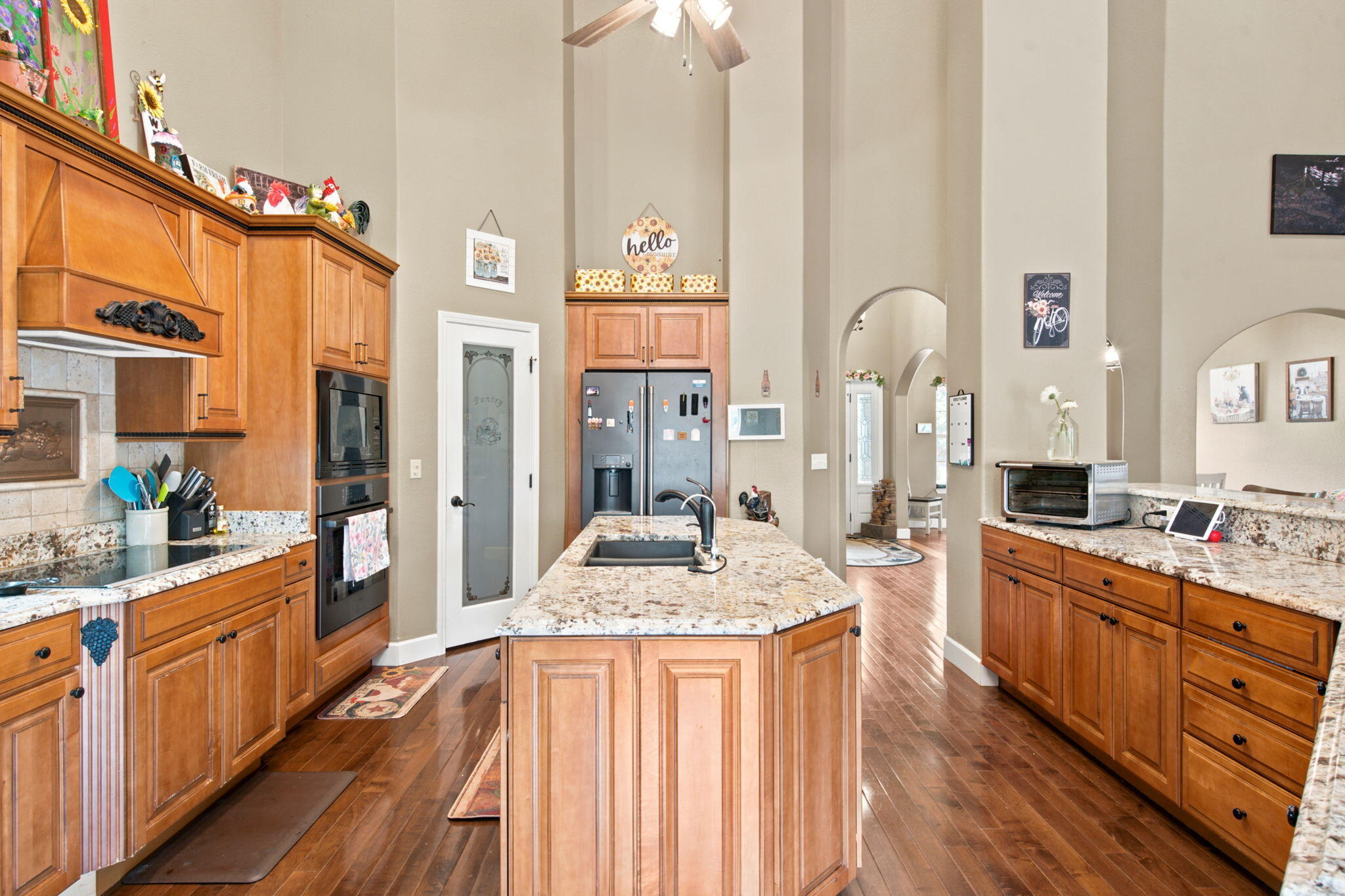 135 Roark Hills Drive Property Photo 8