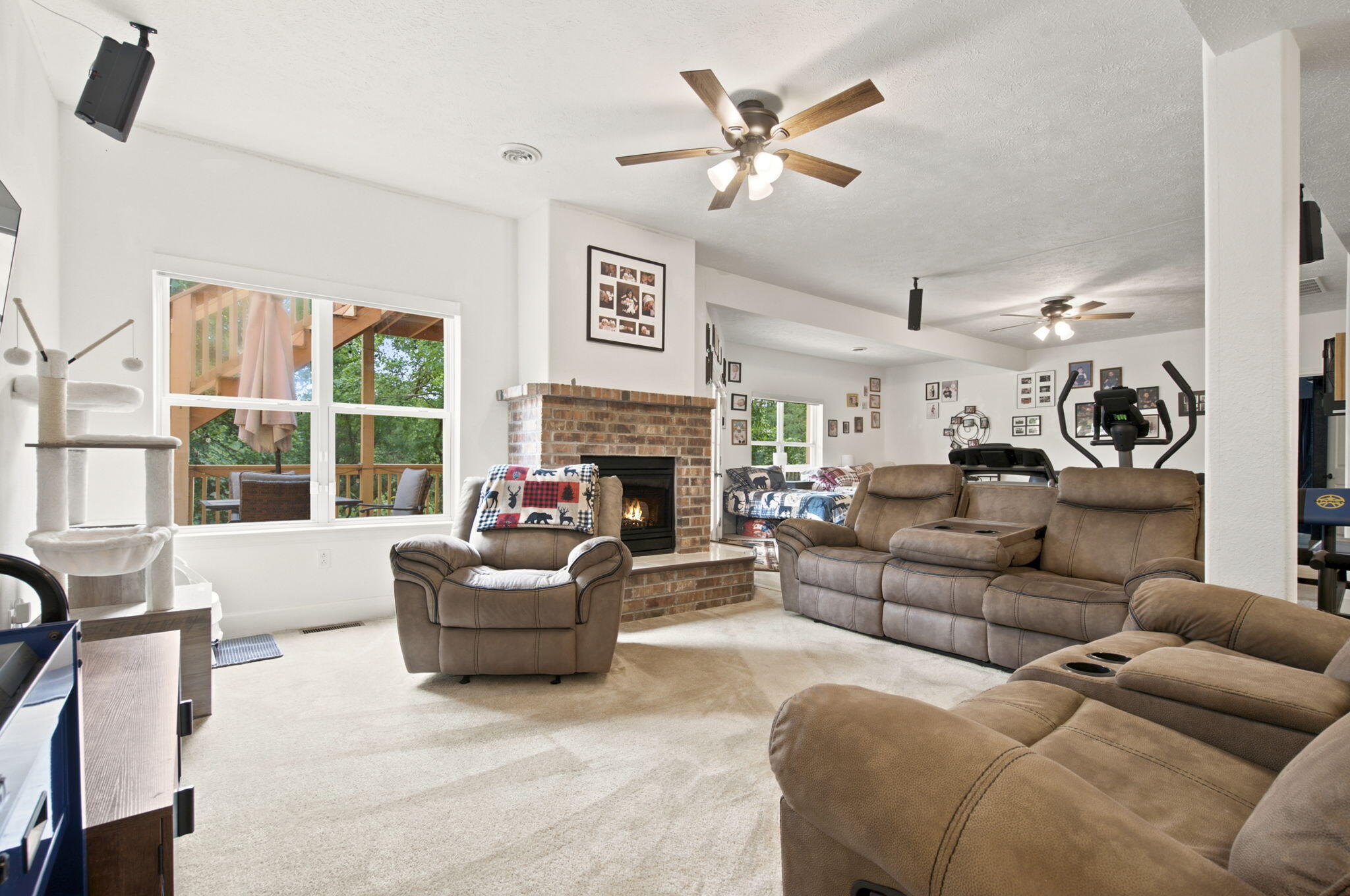 135 Roark Hills Drive Property Photo 22