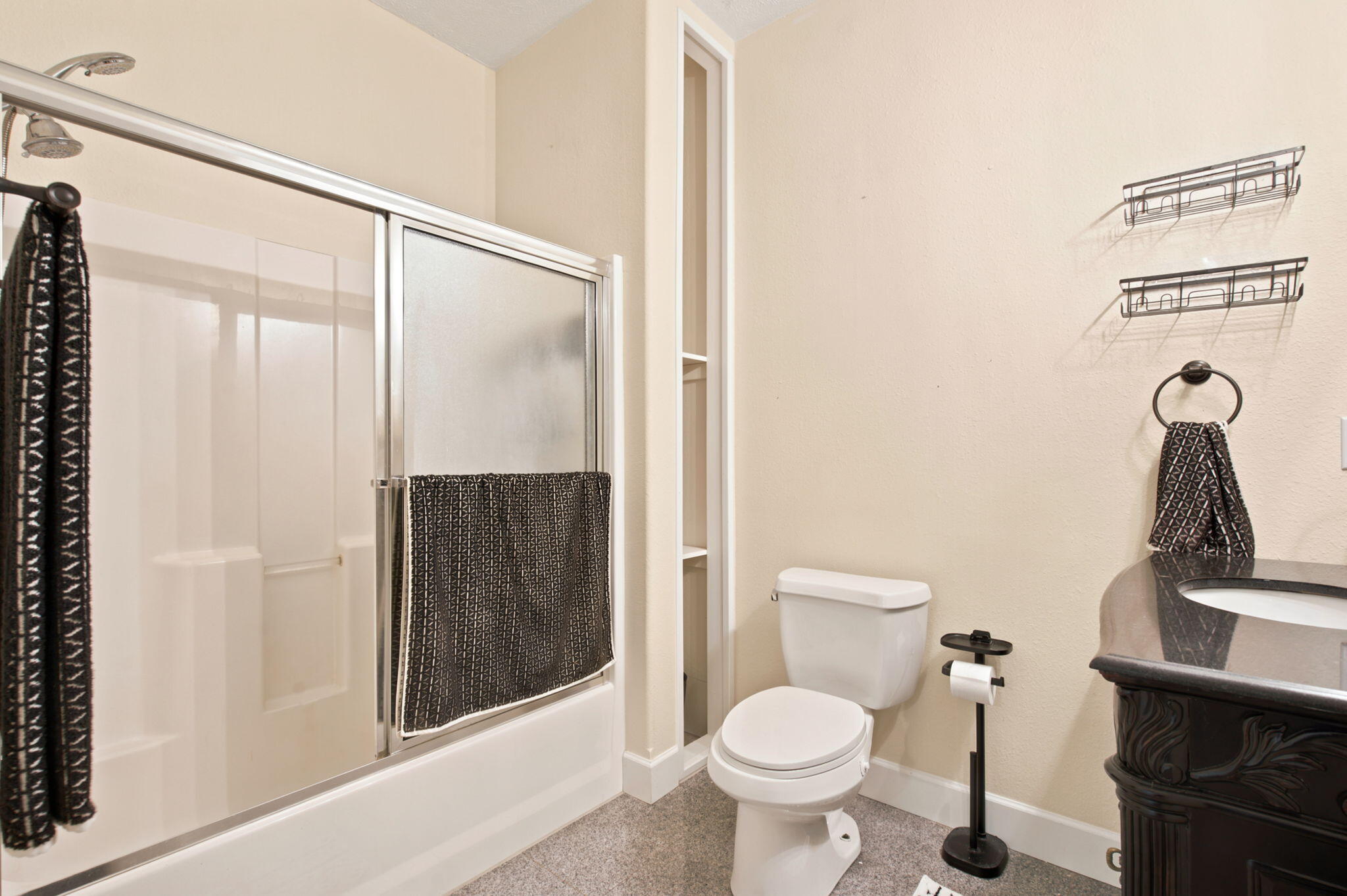 135 Roark Hills Drive Property Photo 22