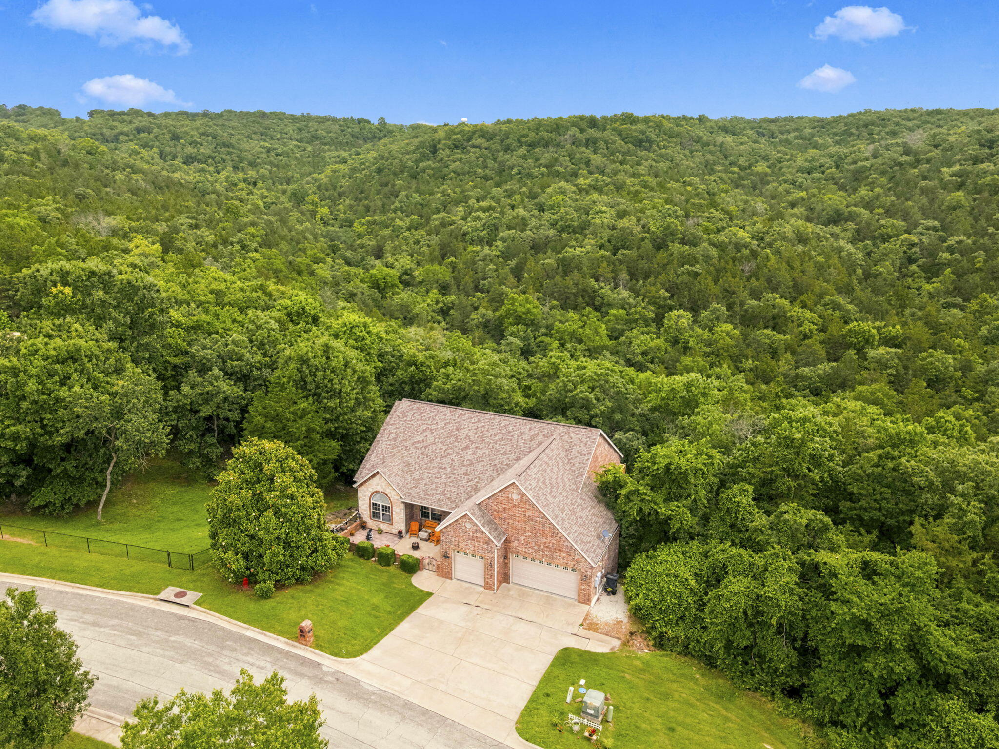 135 Roark Hills Drive Property Photo 34