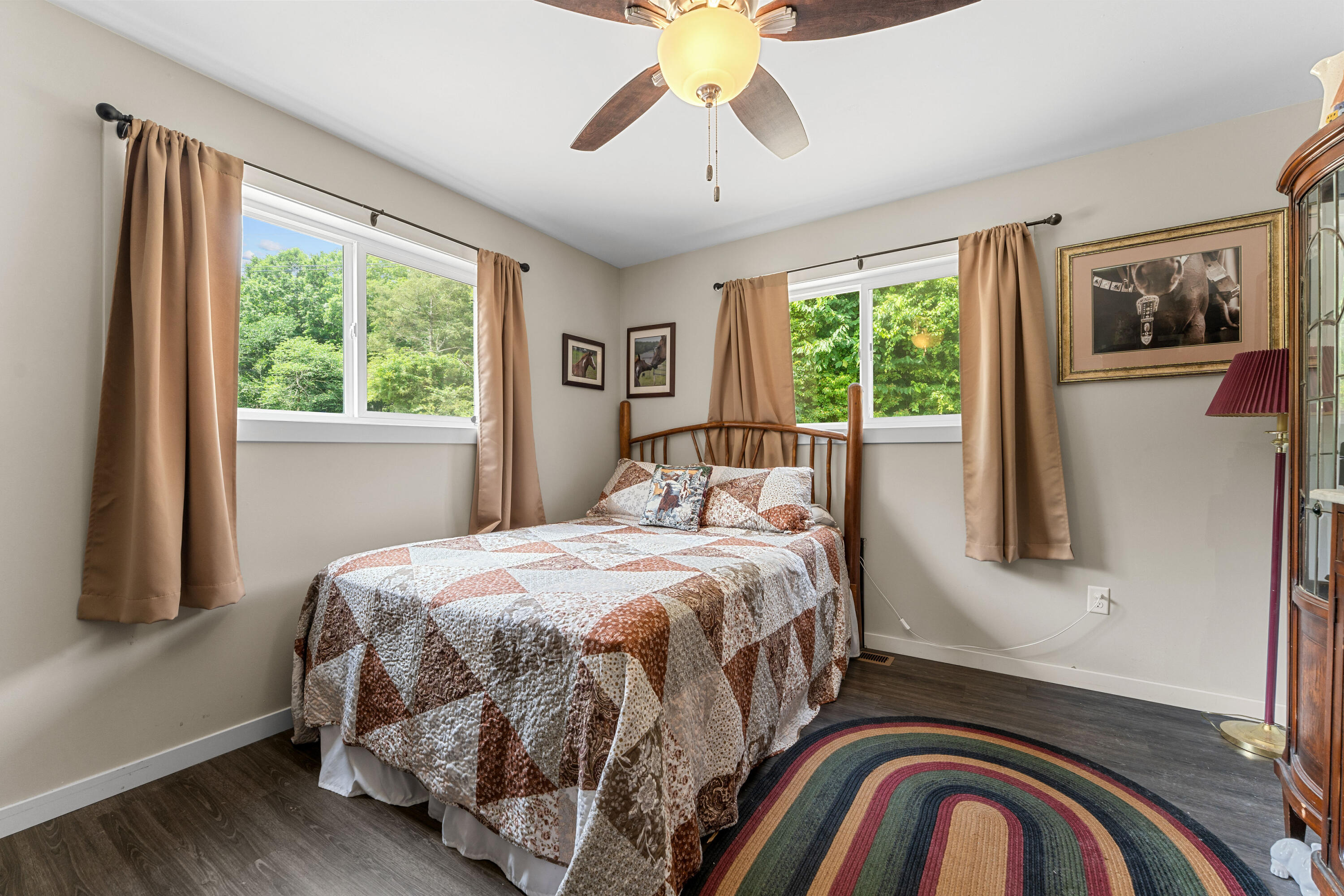 276 Easy Street Property Photo 14