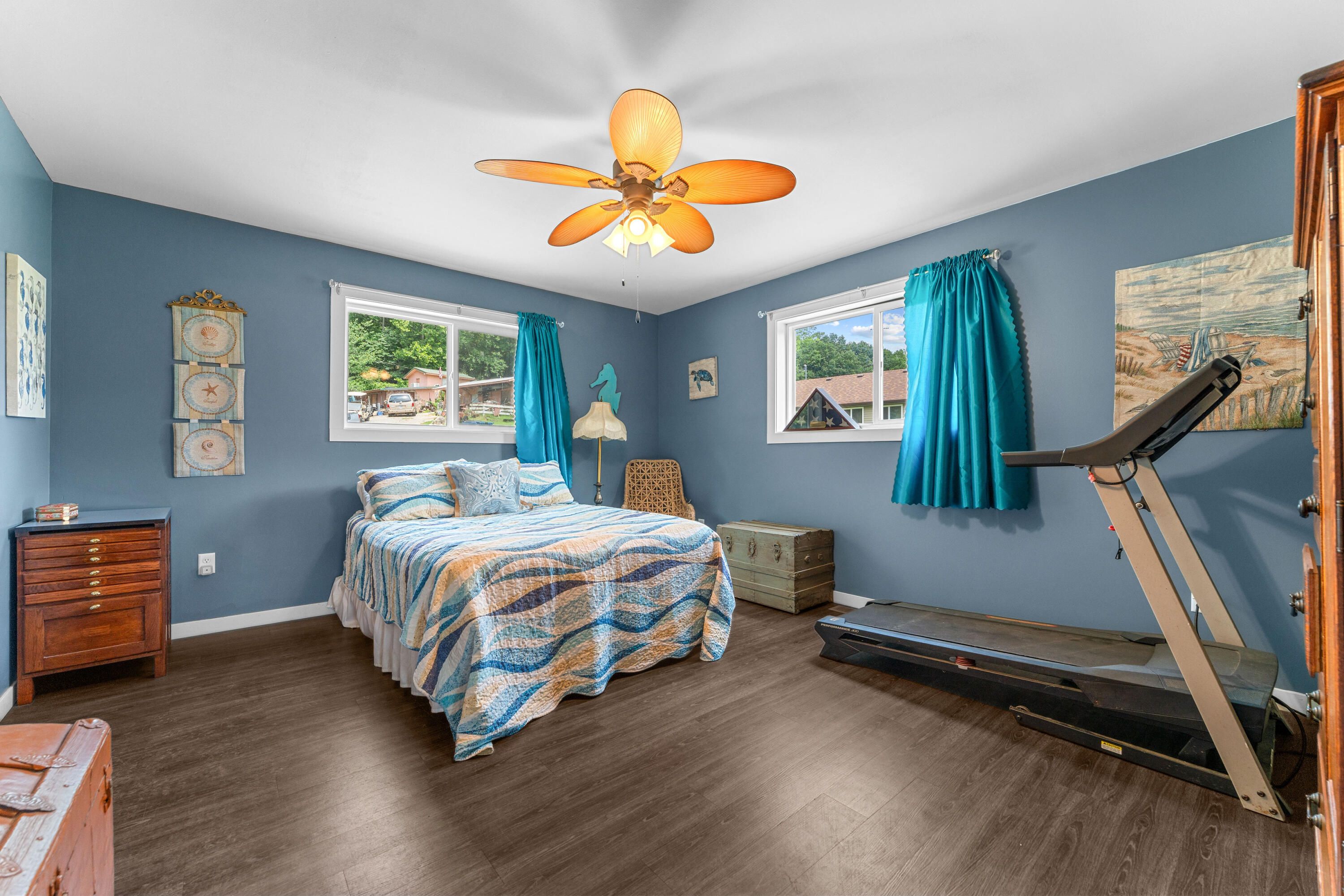 276 Easy Street Property Photo 17