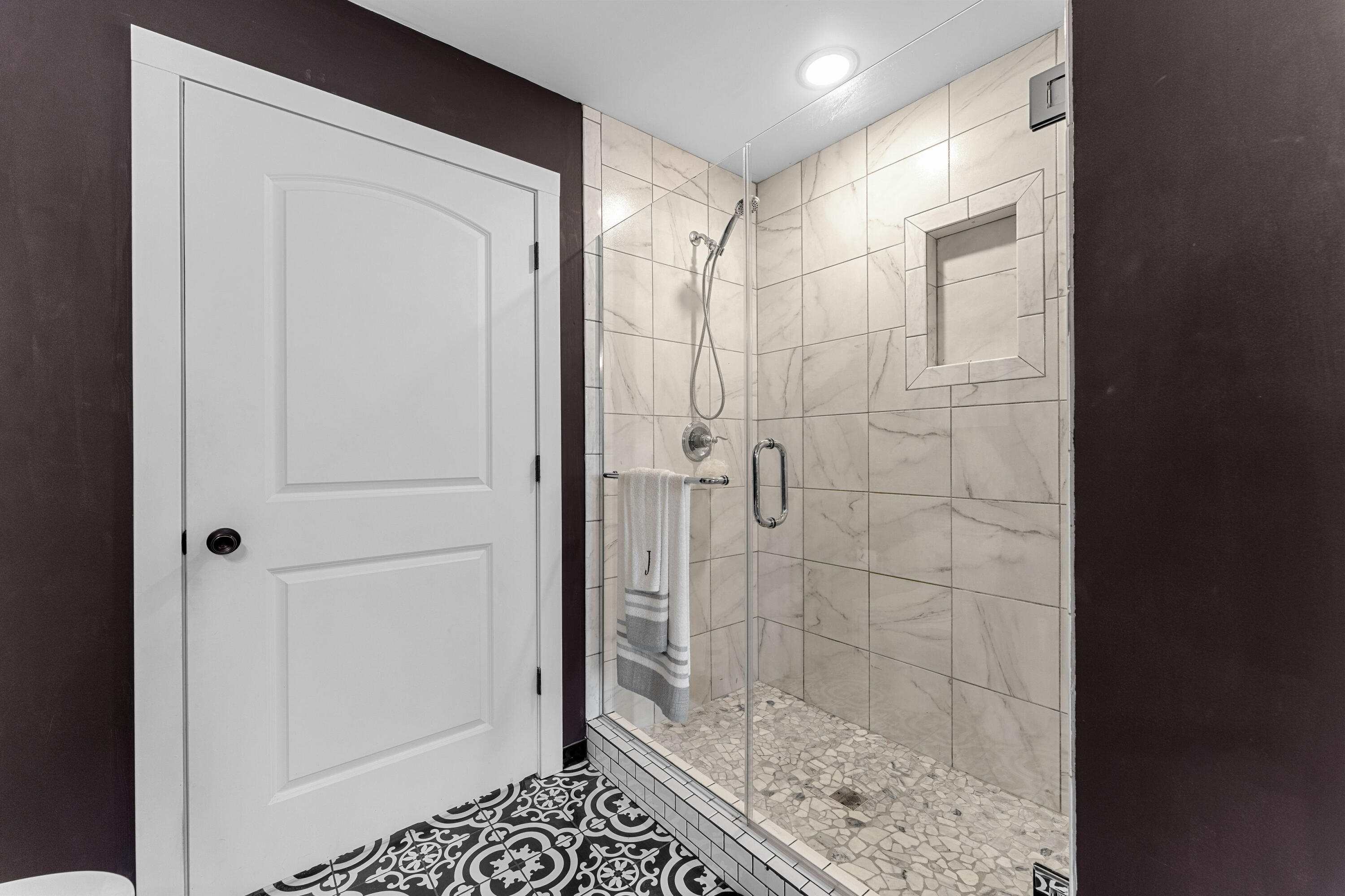 276 Easy Street Property Photo 20