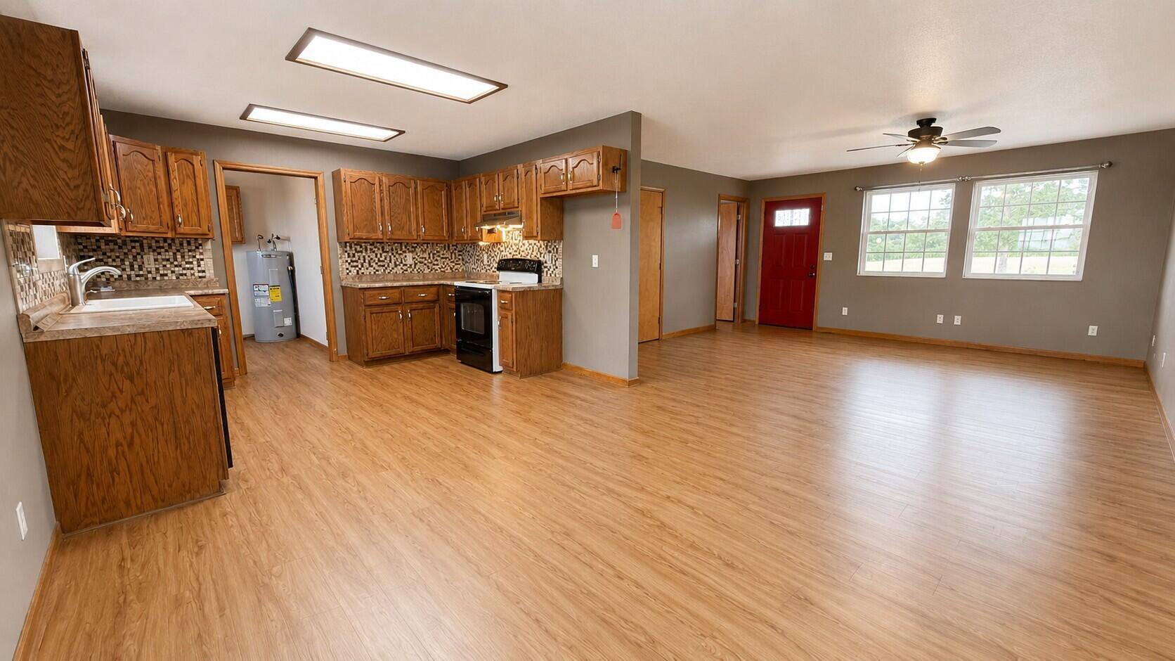 1738 East 400th Road Property Photo 10