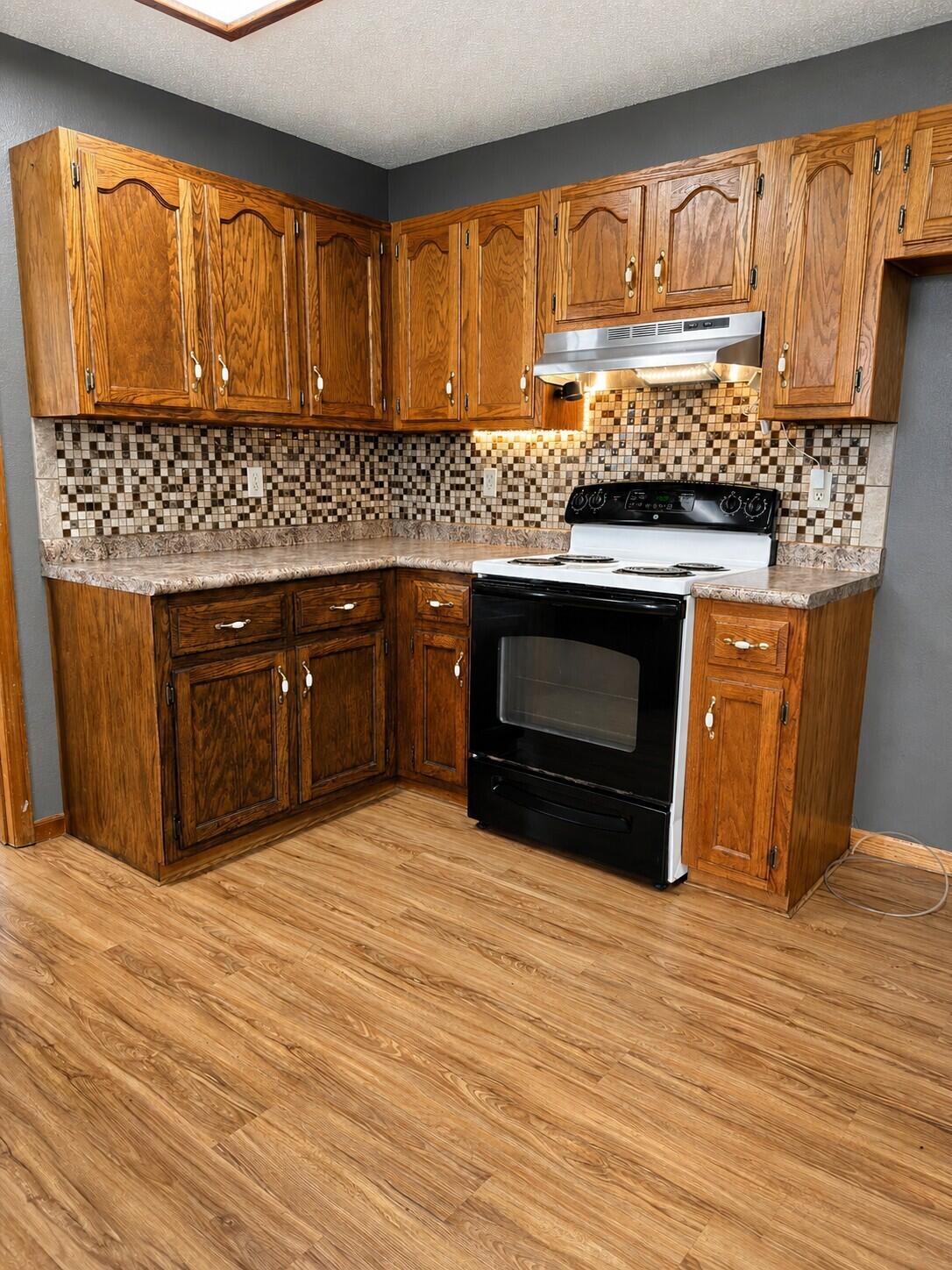 1738 East 400th Road Property Photo 13