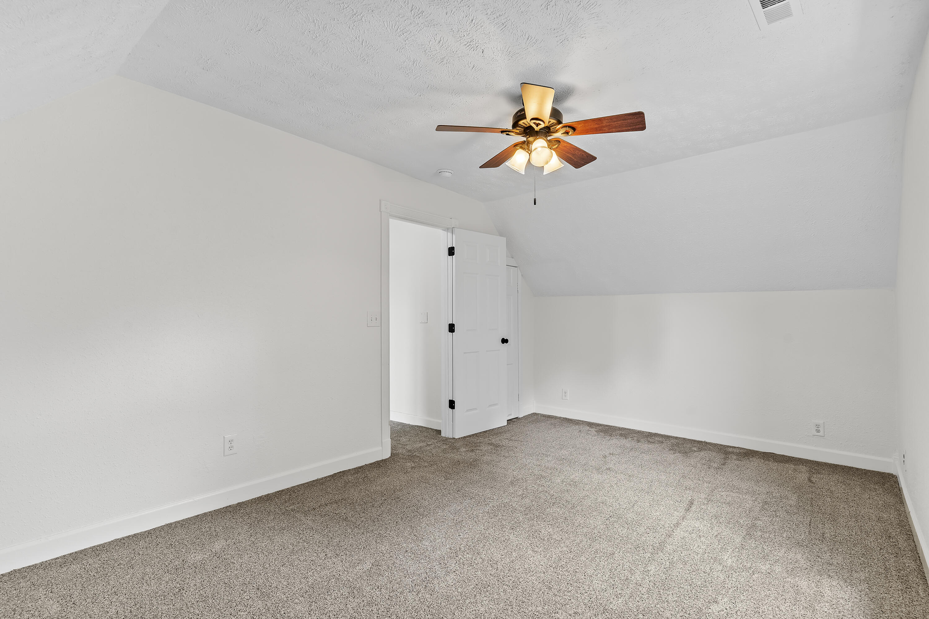 8199 West Farm Road 76 Property Photo 34