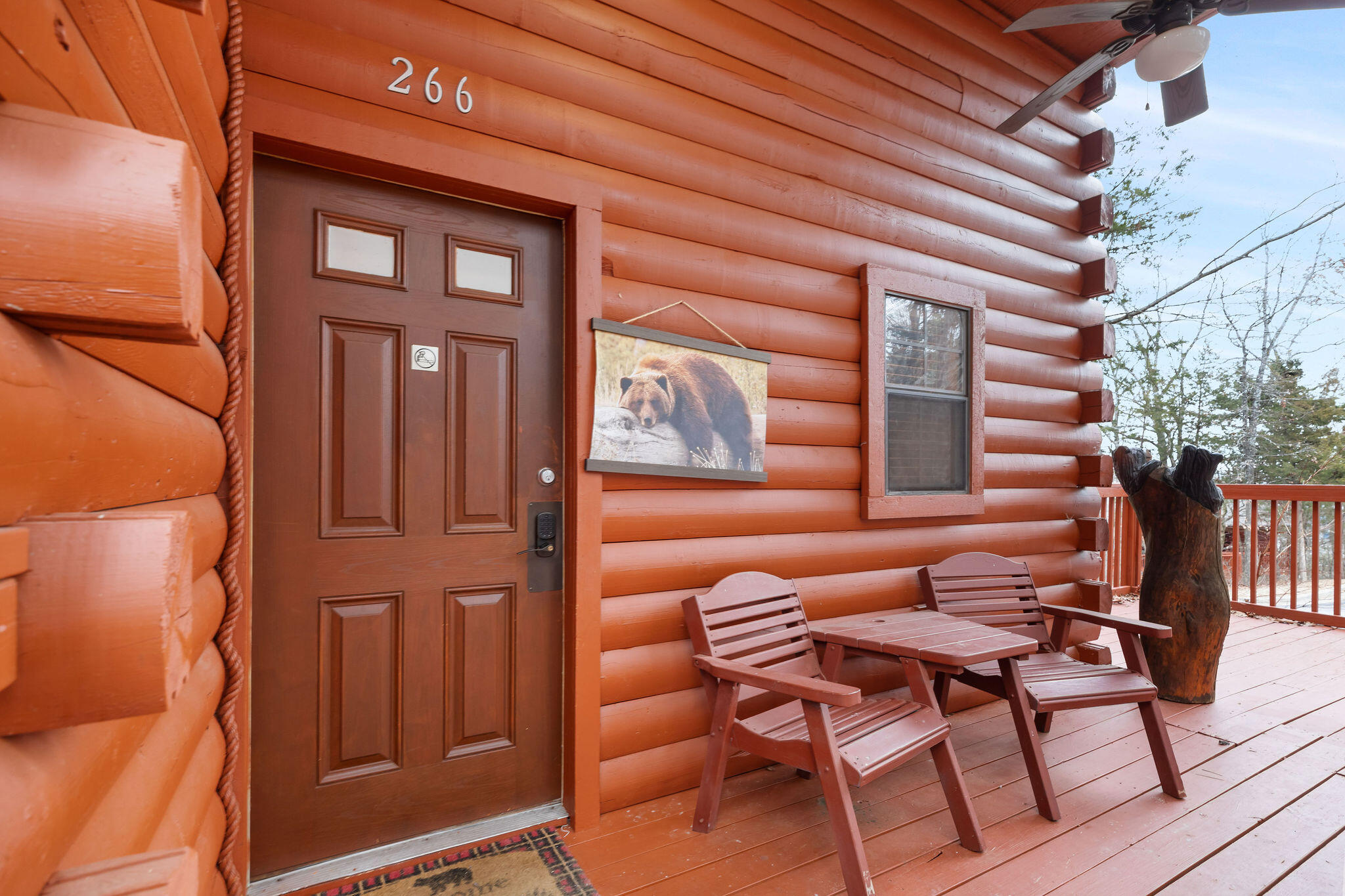 266 Oakridge Drive 2 Property Photo 4