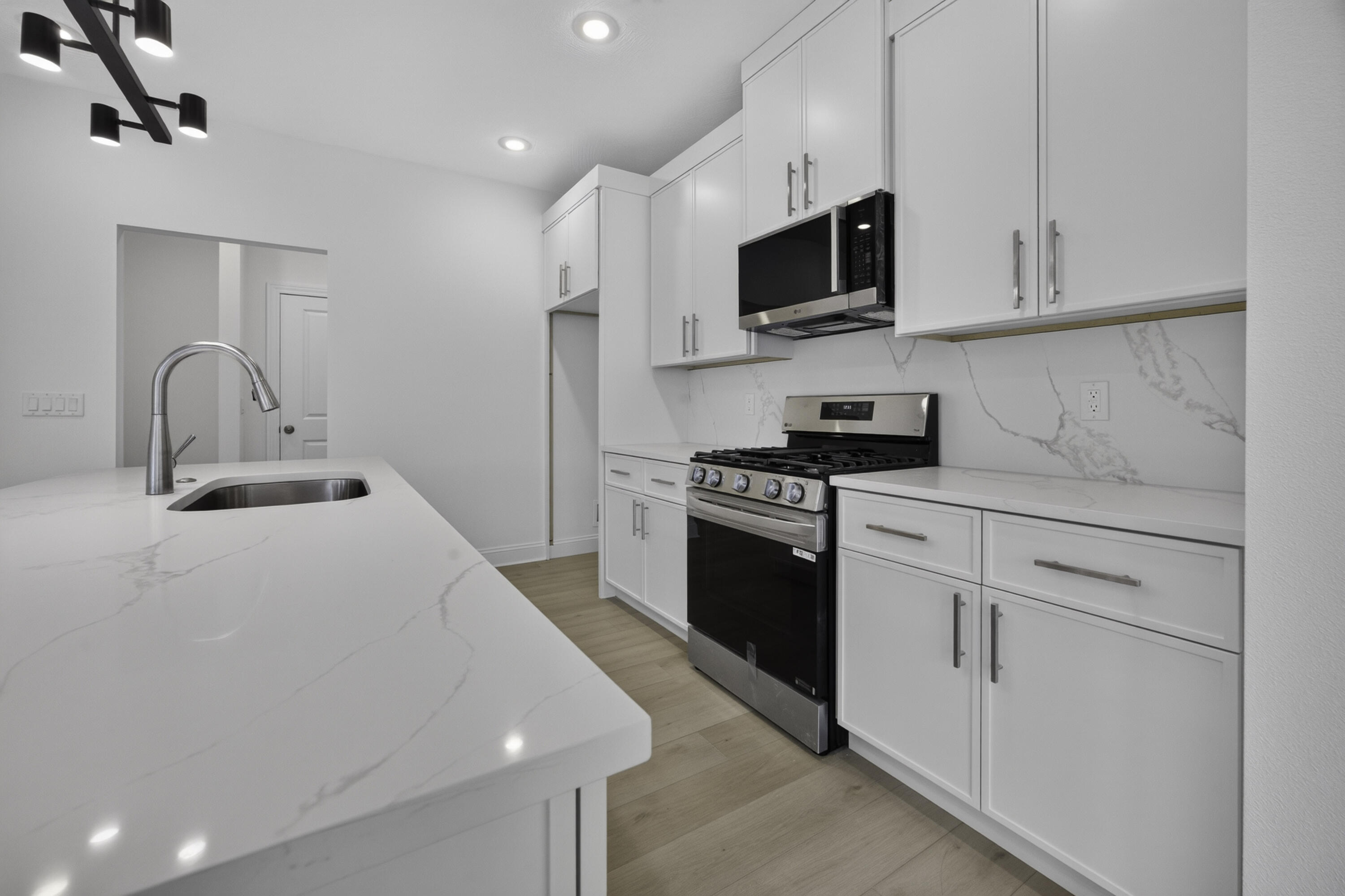 845 South Black Sands Avenue Property Photo 14