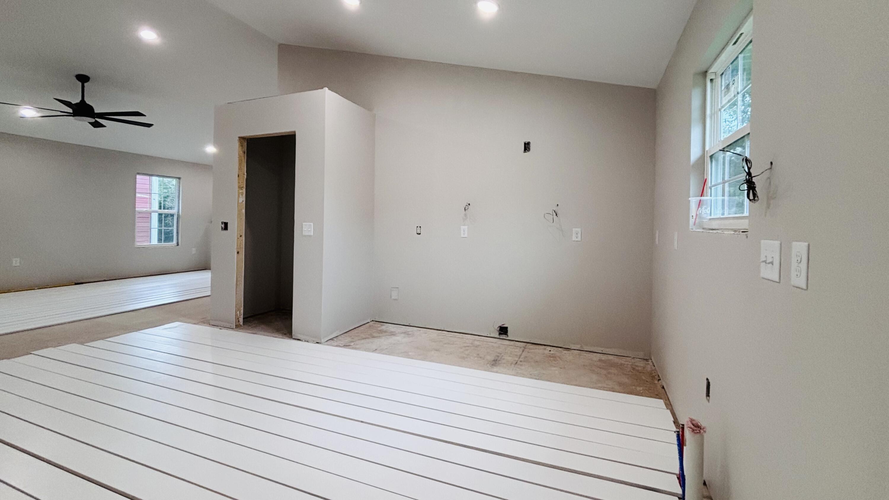 2791 Maple Street Property Photo 5