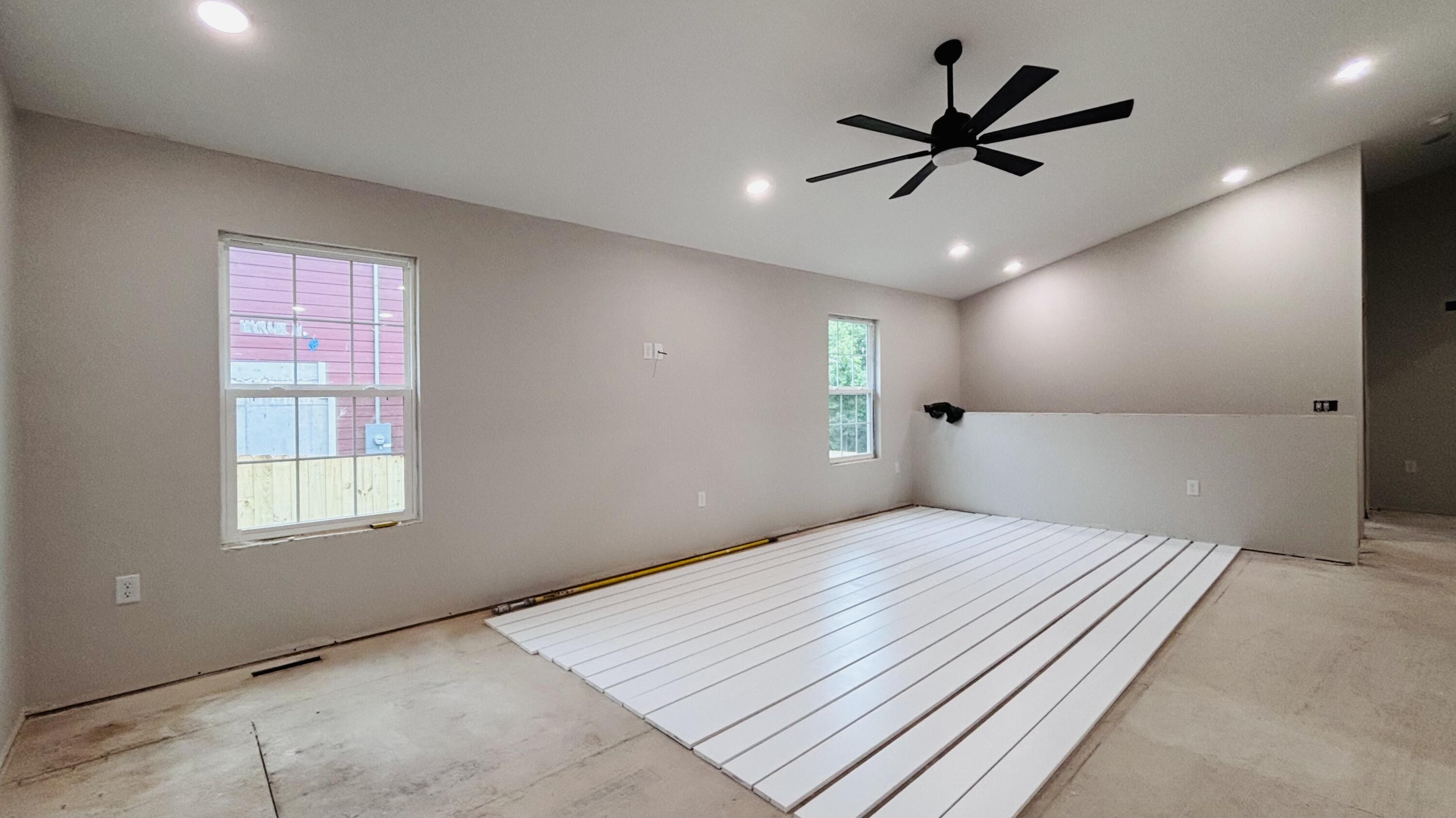 2791 Maple Street Property Photo 8