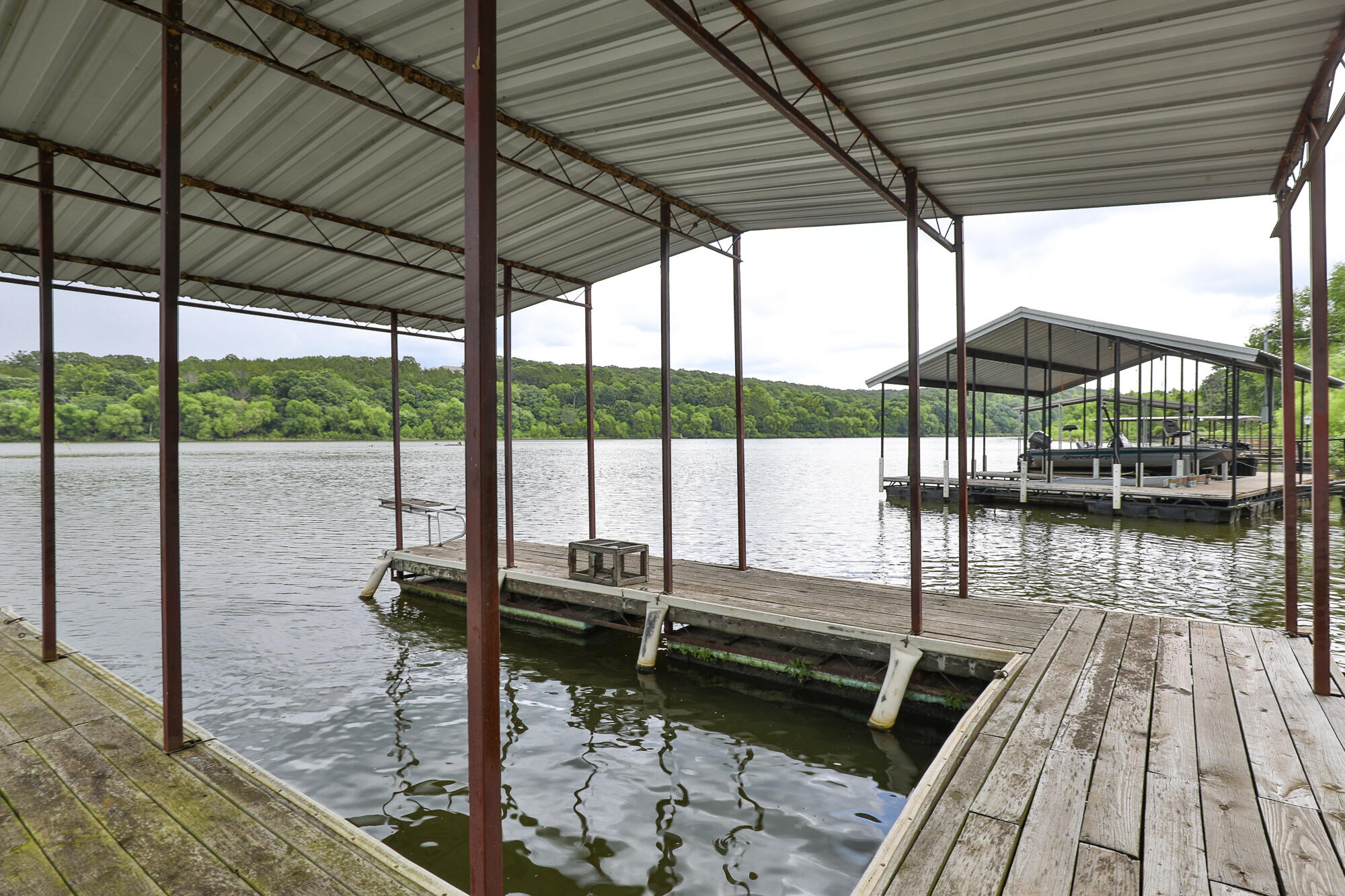 3292 Lakeview Drive Property Photo 2