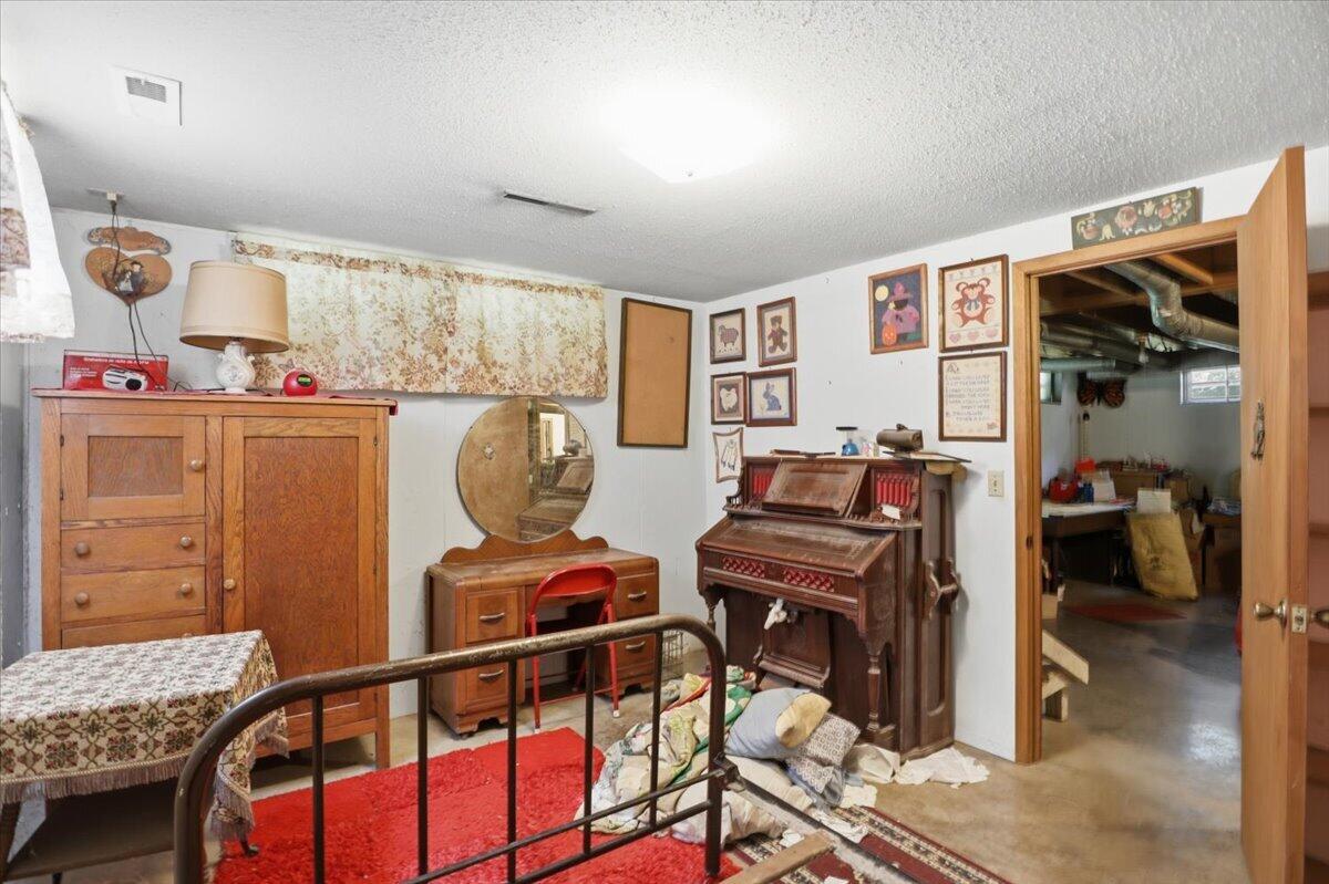 100 Muleshoe Trail Property Photo 43