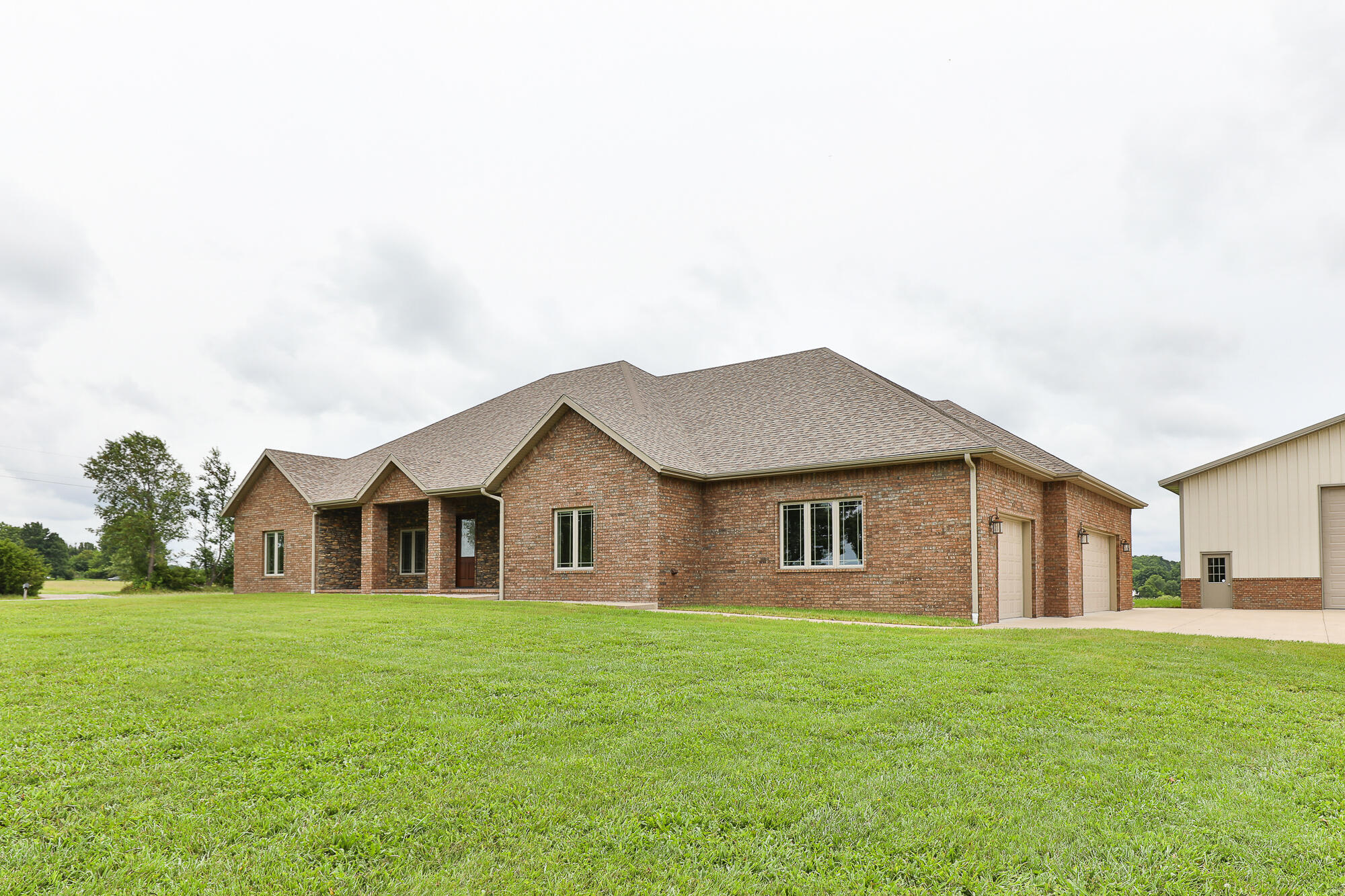 112 Clearview Court Property Photo 6