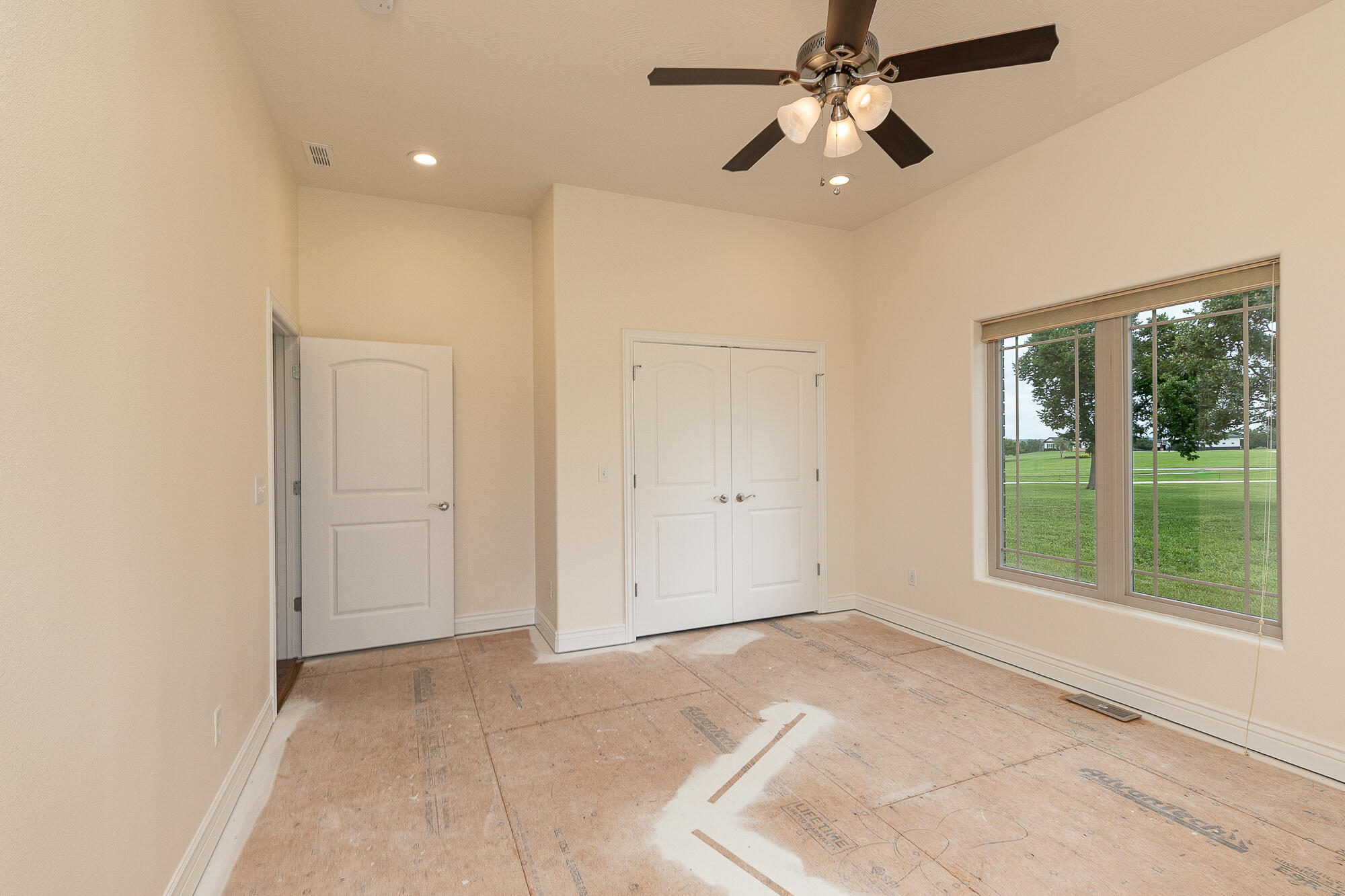 112 Clearview Court Property Photo 60
