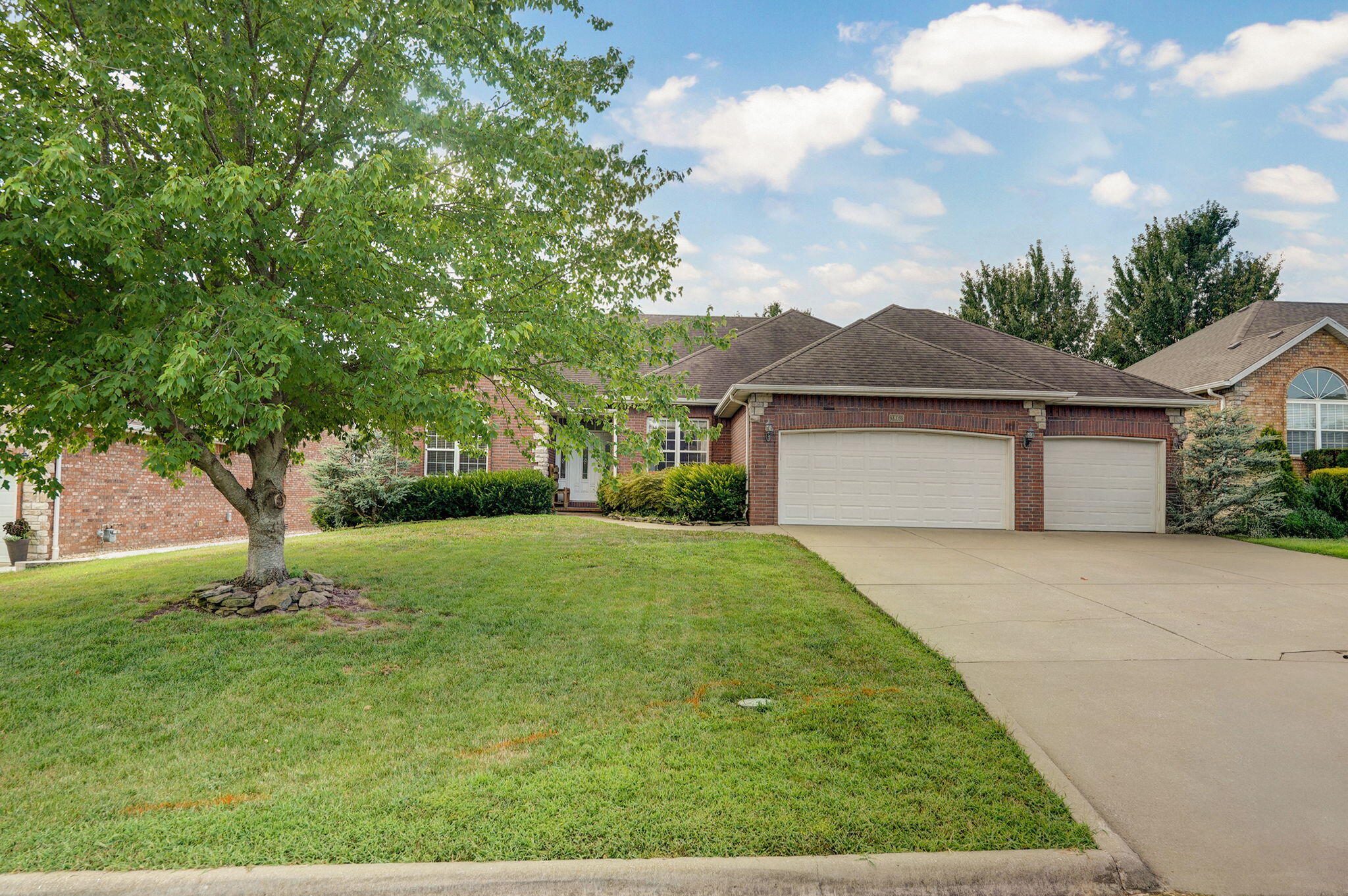 3862 West Vincent Drive Property Photo 1