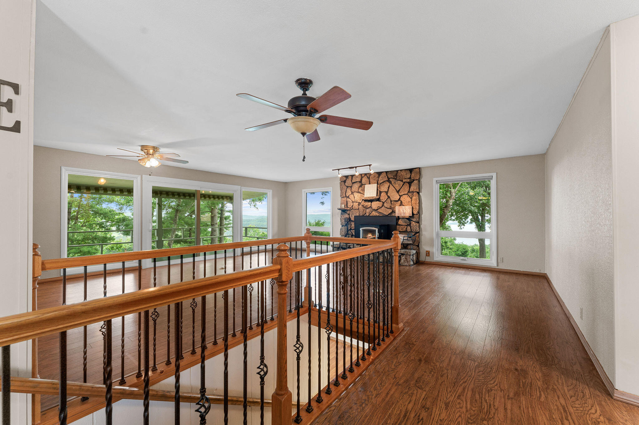433 Wood Ridge Drive Property Photo 7