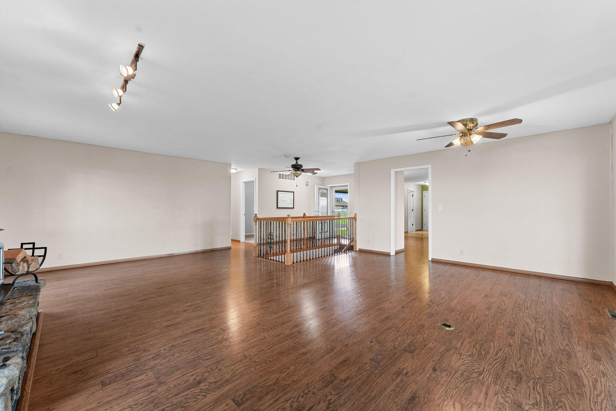 433 Wood Ridge Drive Property Photo 9