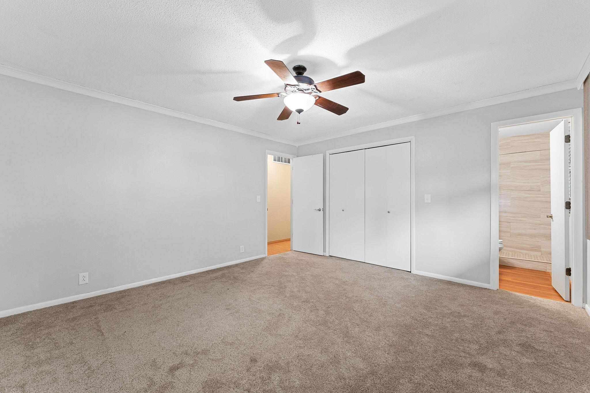 433 Wood Ridge Drive Property Photo 29