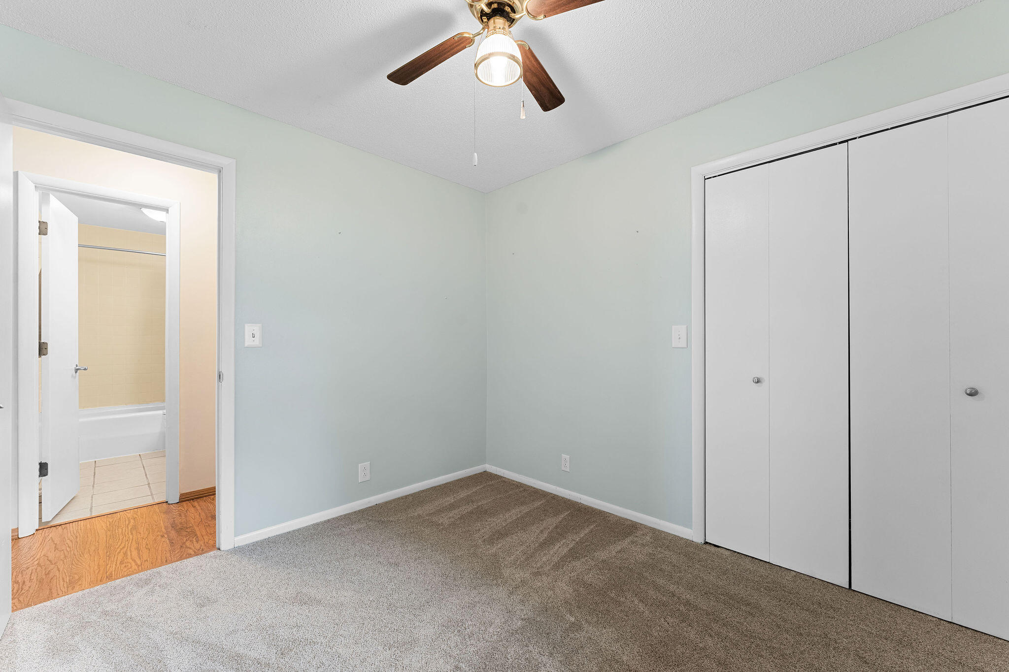 433 Wood Ridge Drive Property Photo 34