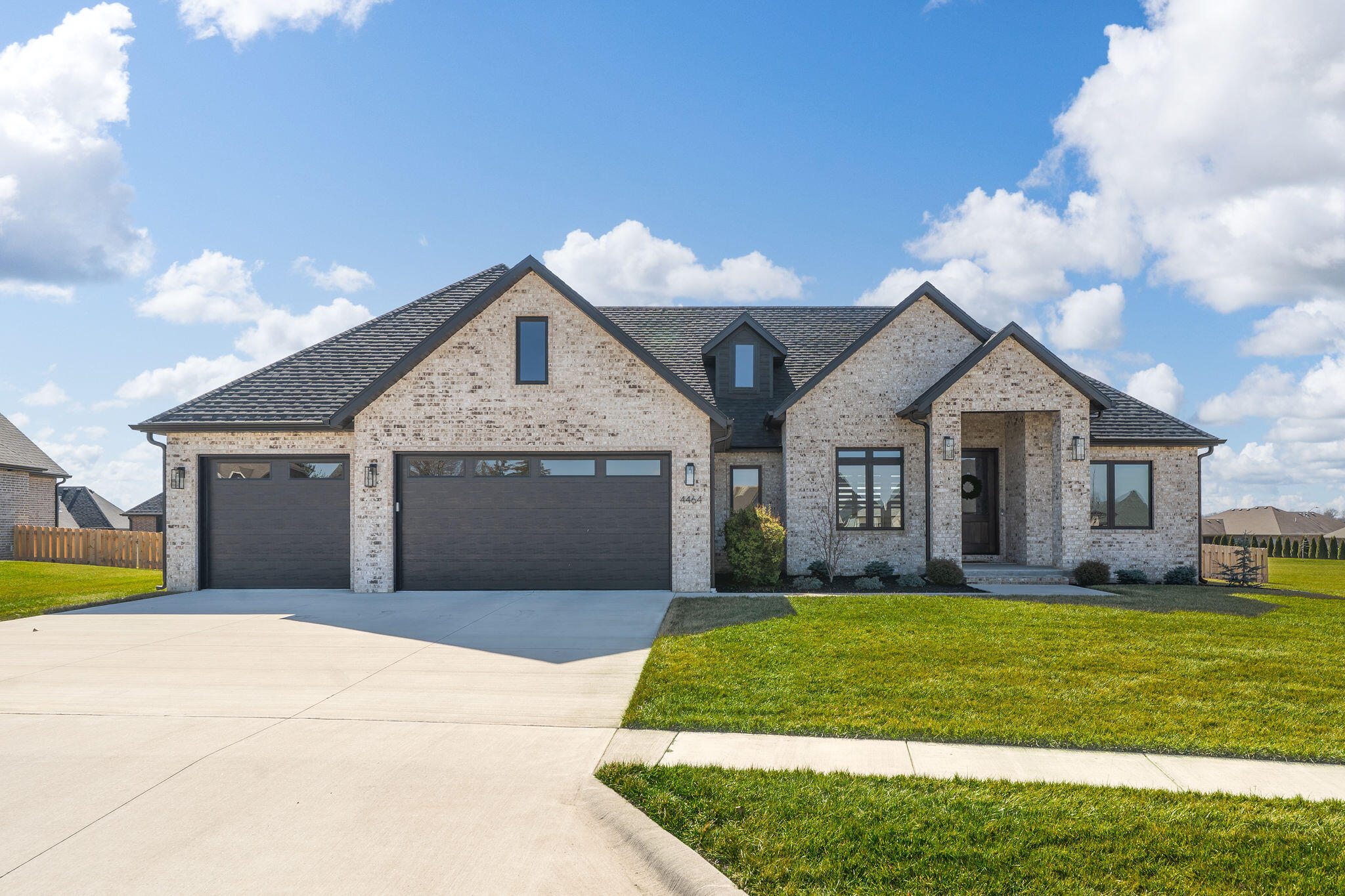 4464 East Lancaster Way Property Photo 1