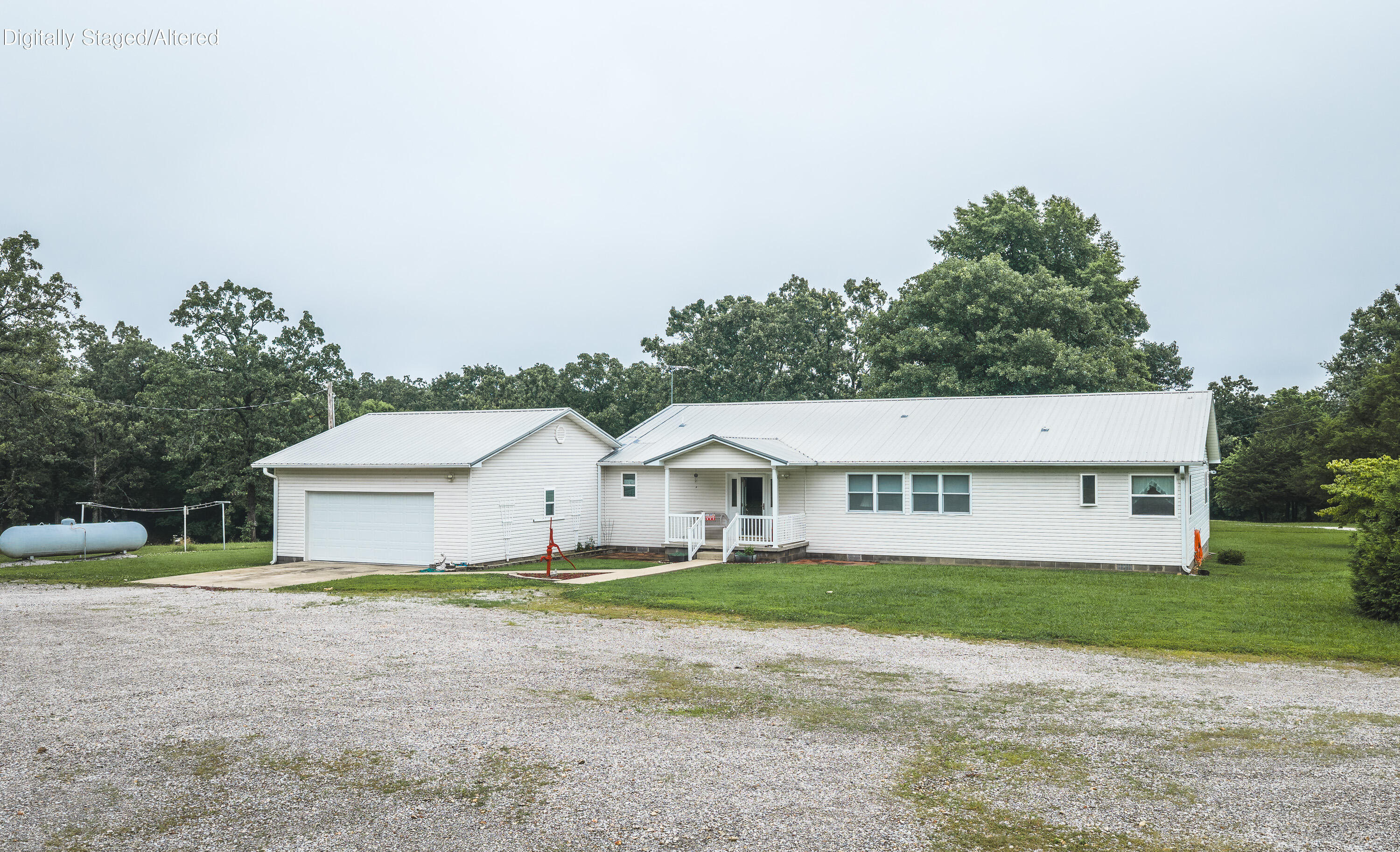 1569 Spider K Road Property Photo 2