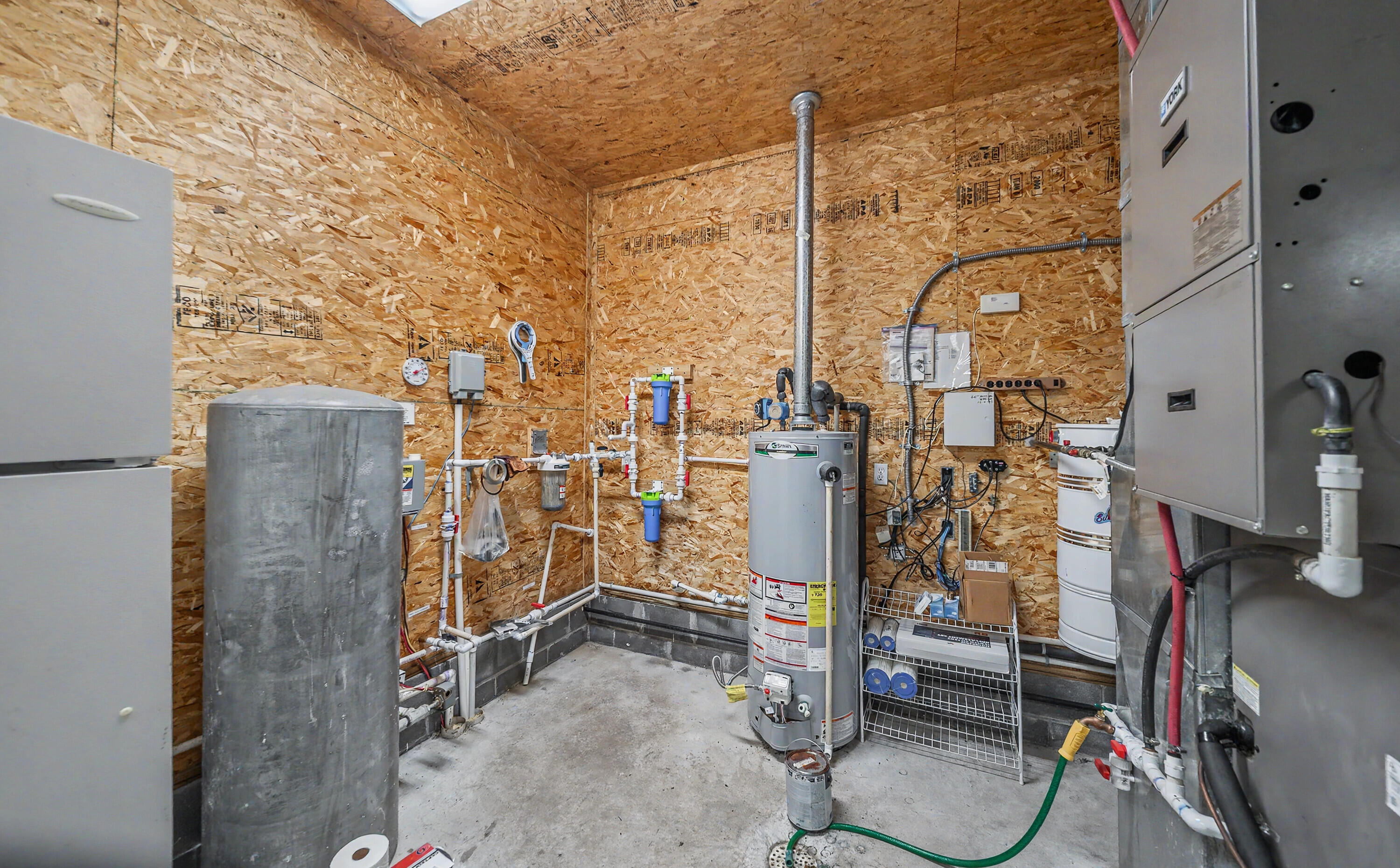 1569 Spider K Road Property Photo 29
