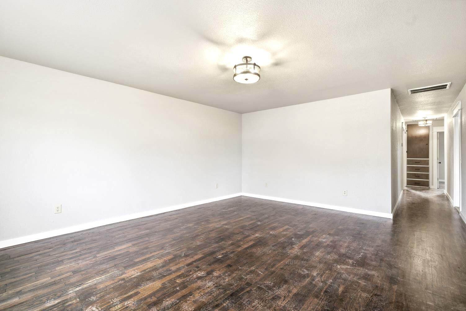 517 Myrtle Street Property Photo 9
