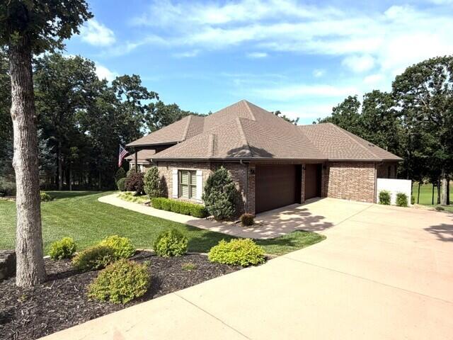 120 Bethpage Court Property Photo 2