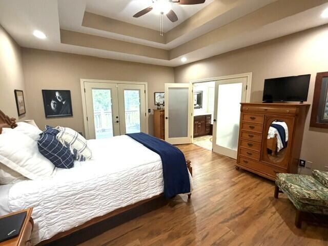 120 Bethpage Court Property Photo 15