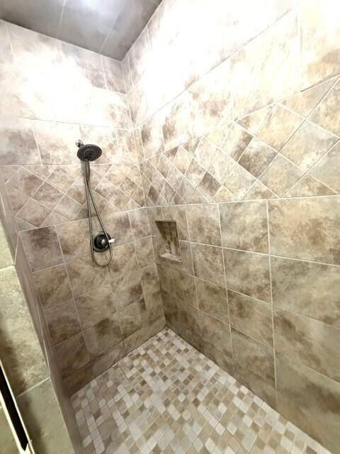 120 Bethpage Court Property Photo 20