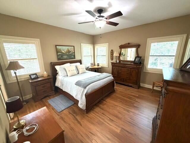 120 Bethpage Court Property Photo 28