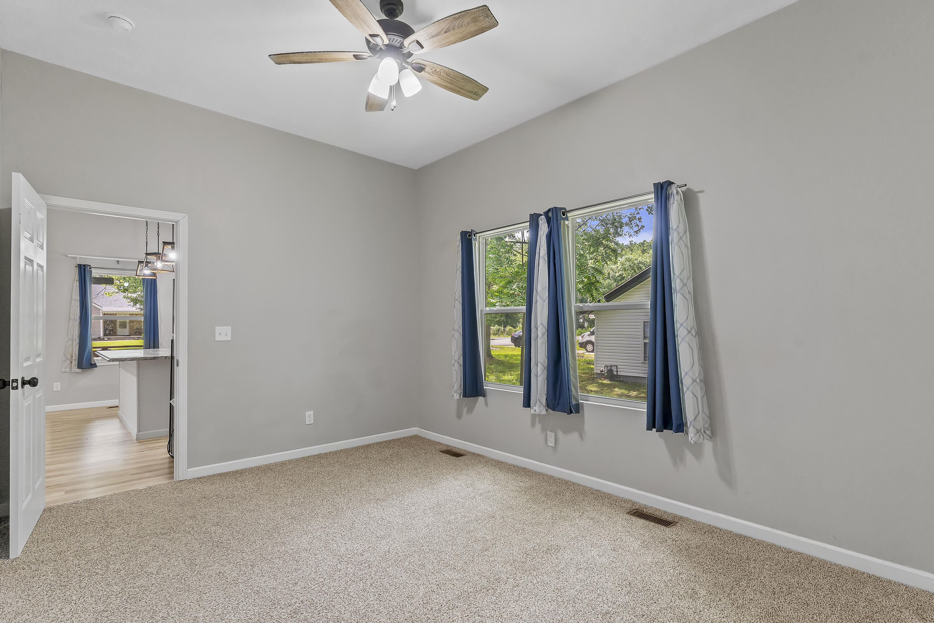 1825 North Burton Avenue Property Photo 19