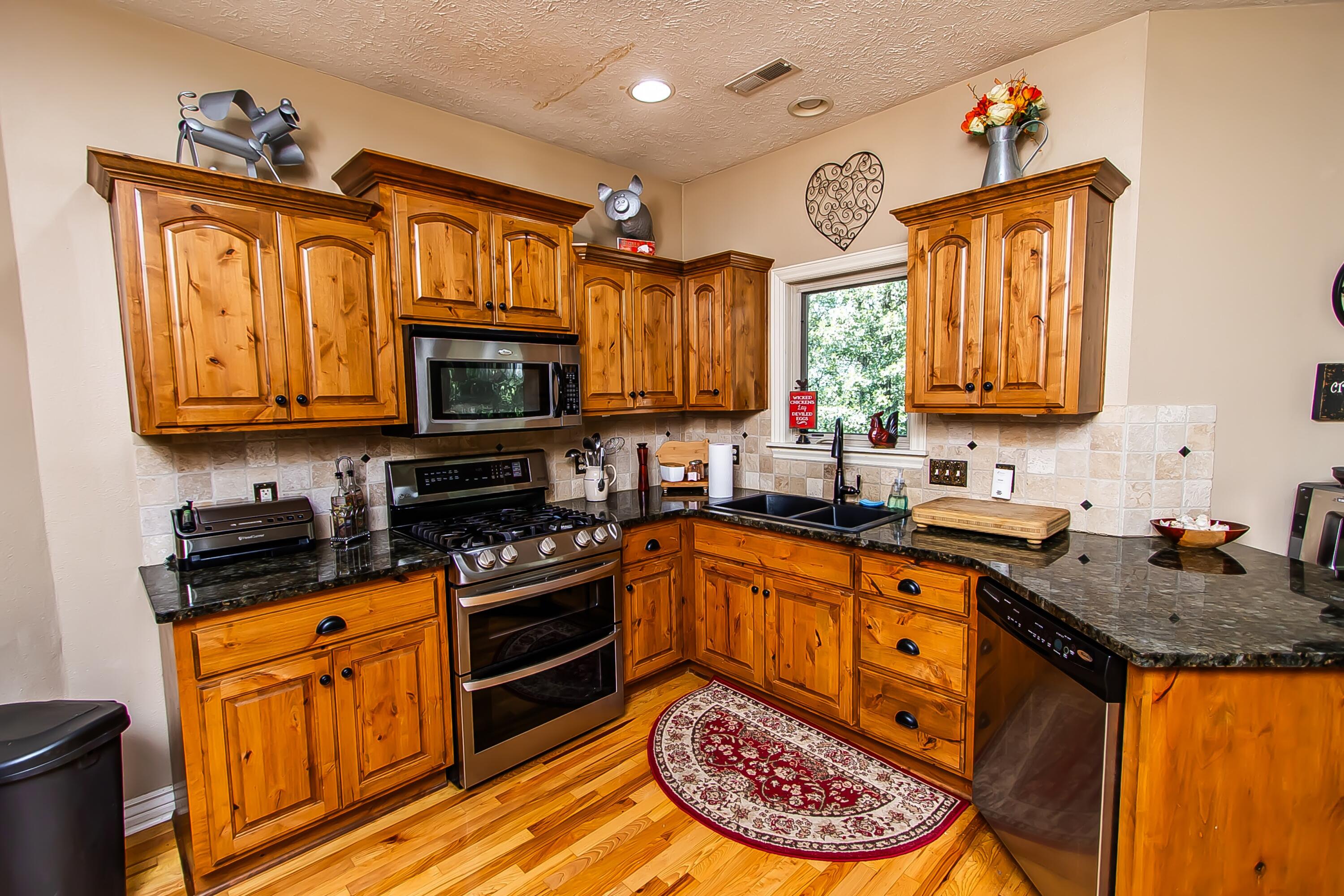 320 Ridgecrest Drive Property Photo 16