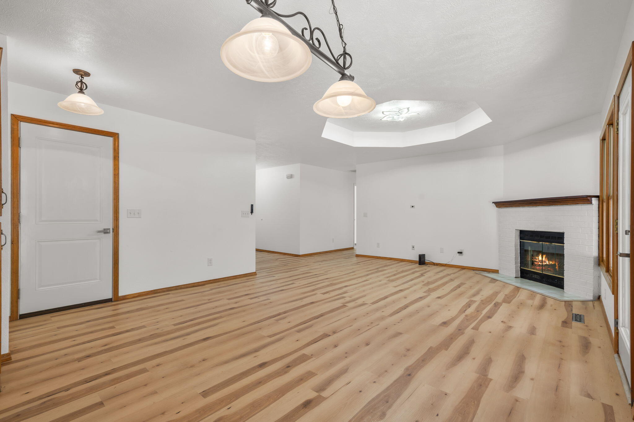 8 Northwoods Drive Property Photo 6